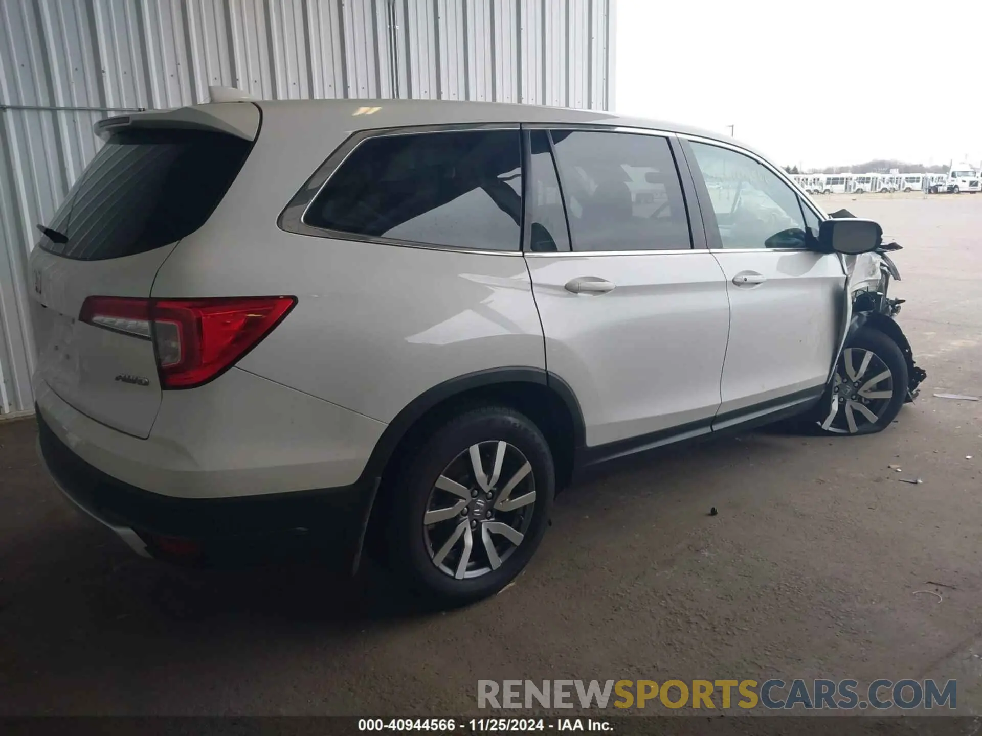4 fotografías del automóvil dañado 5FNYF6H58NB097283 HONDA PILOT 2022