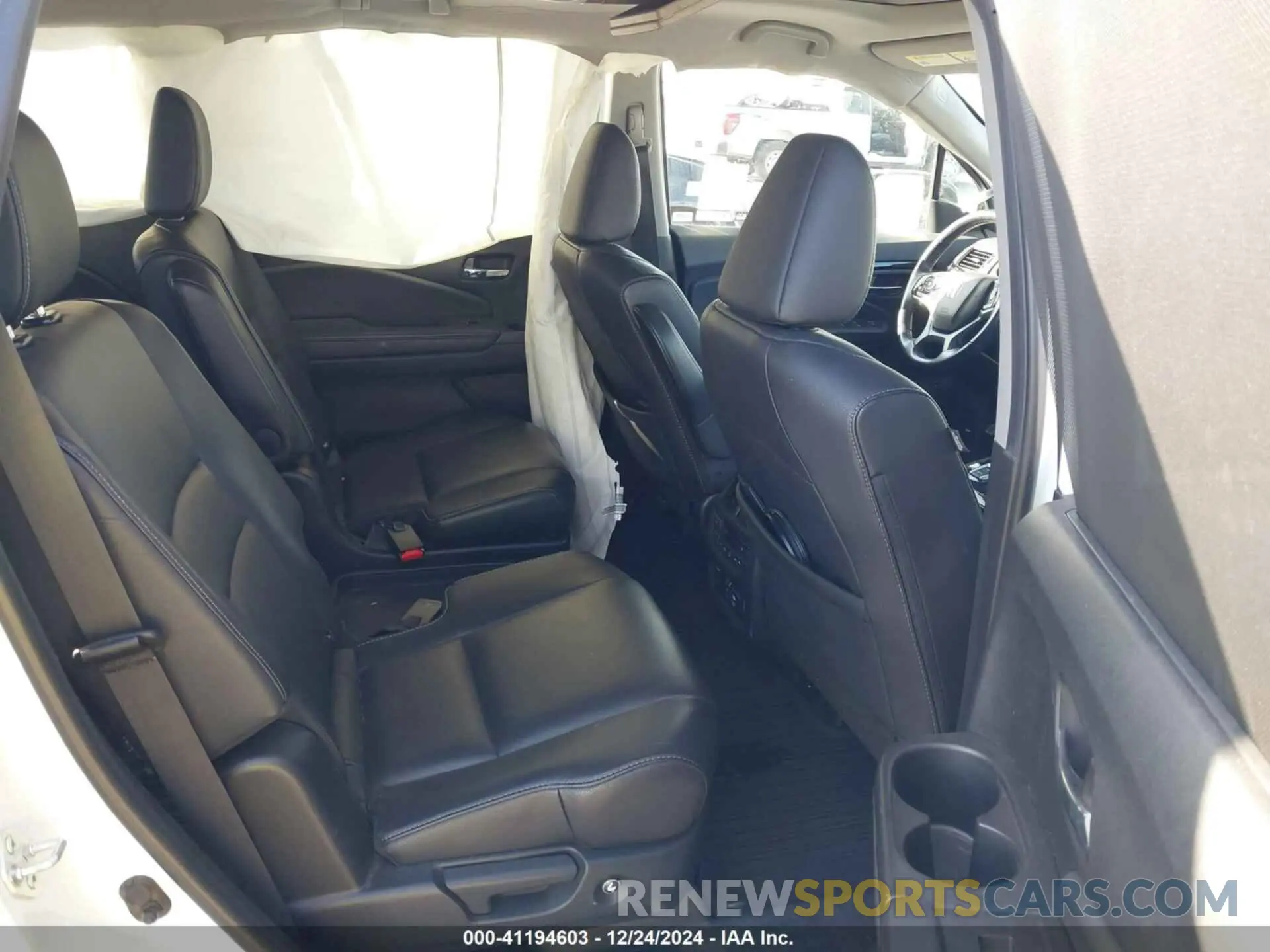 8 fotografías del automóvil dañado 5FNYF6H67NB017660 HONDA PILOT 2022