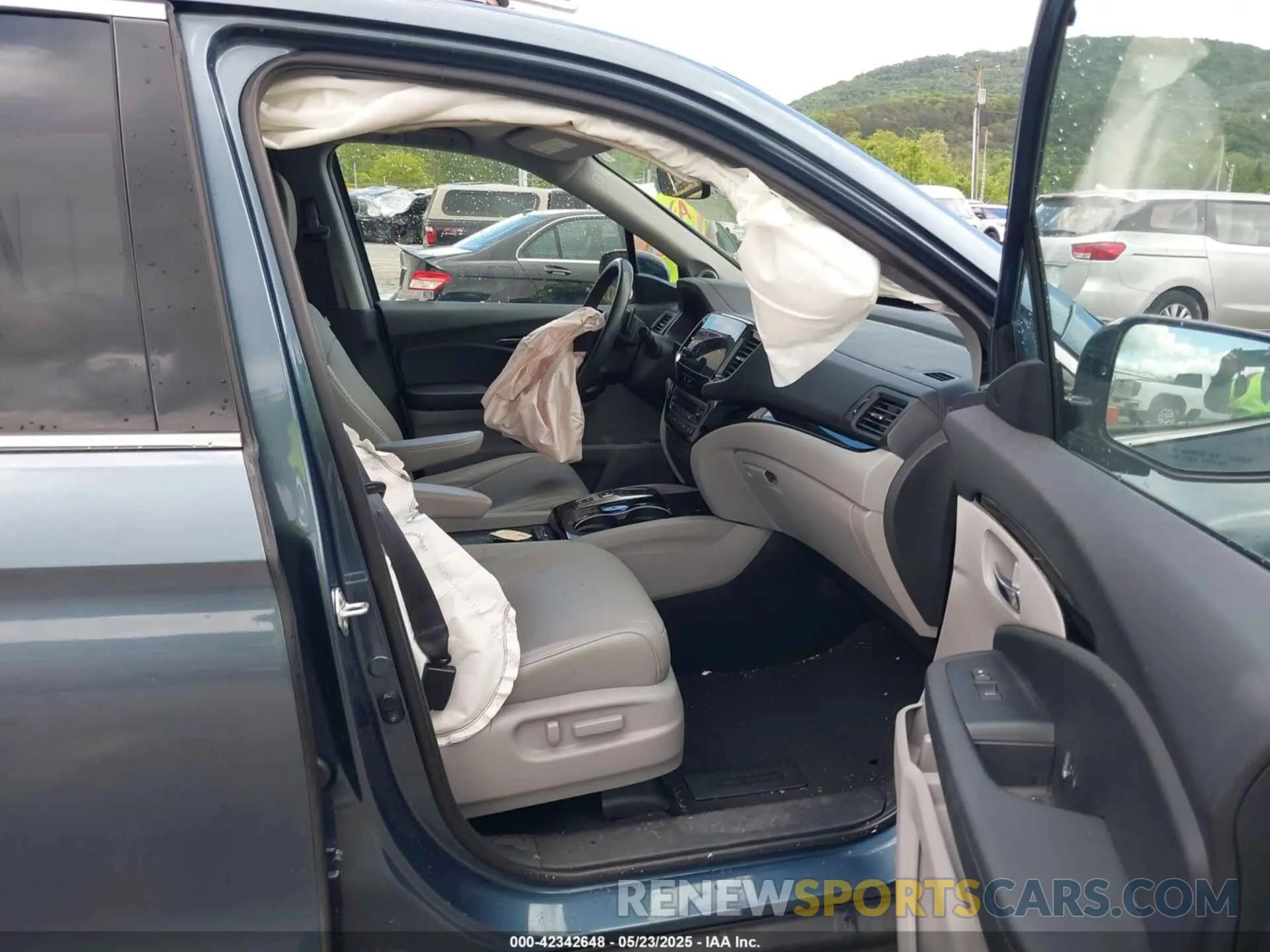 5 fotografías del automóvil dañado 5FNYF6H68NB011186 HONDA PILOT 2022