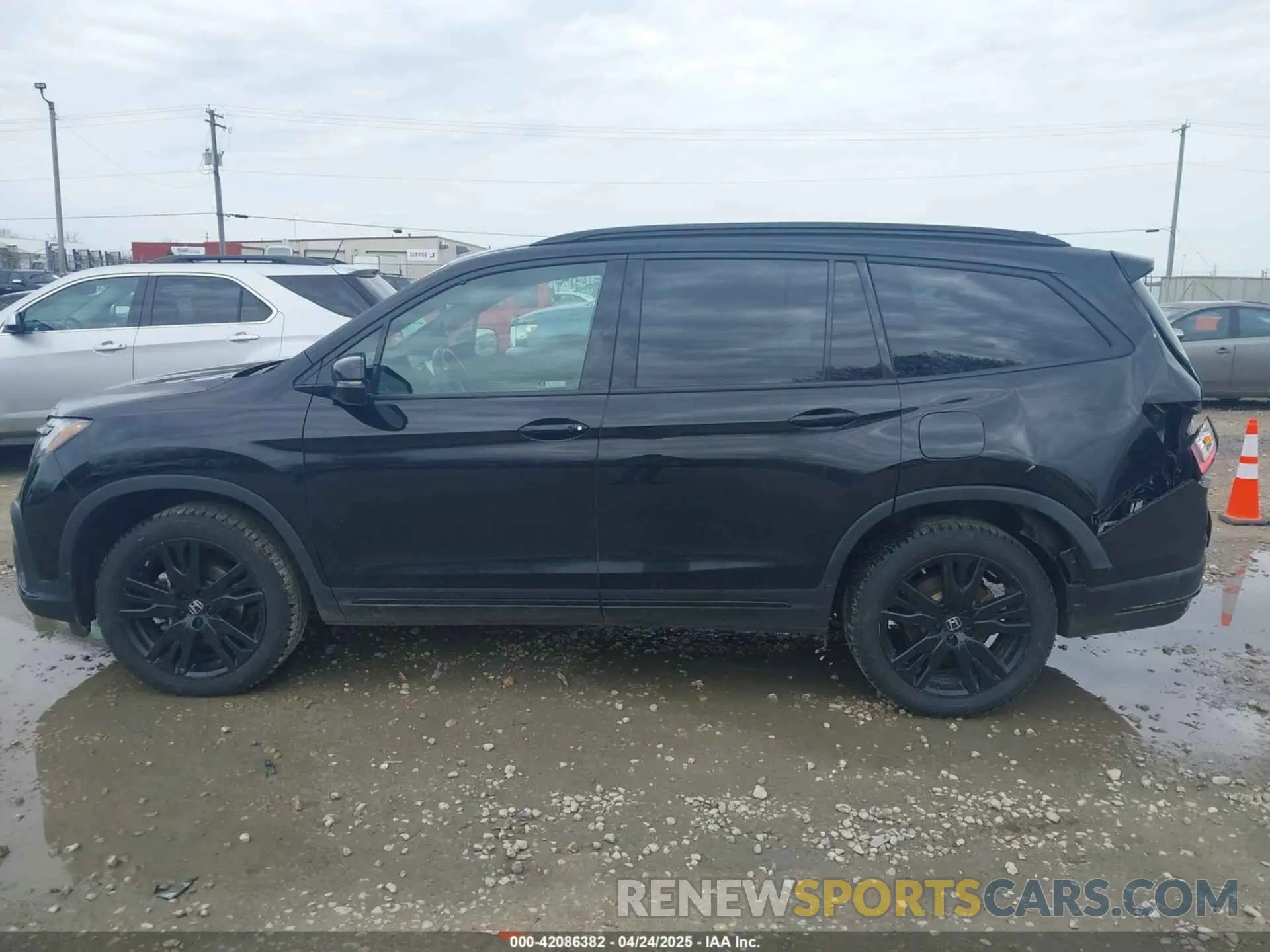 14 fotografías del automóvil dañado 5FNYF6H79NB004191 HONDA PILOT 2022