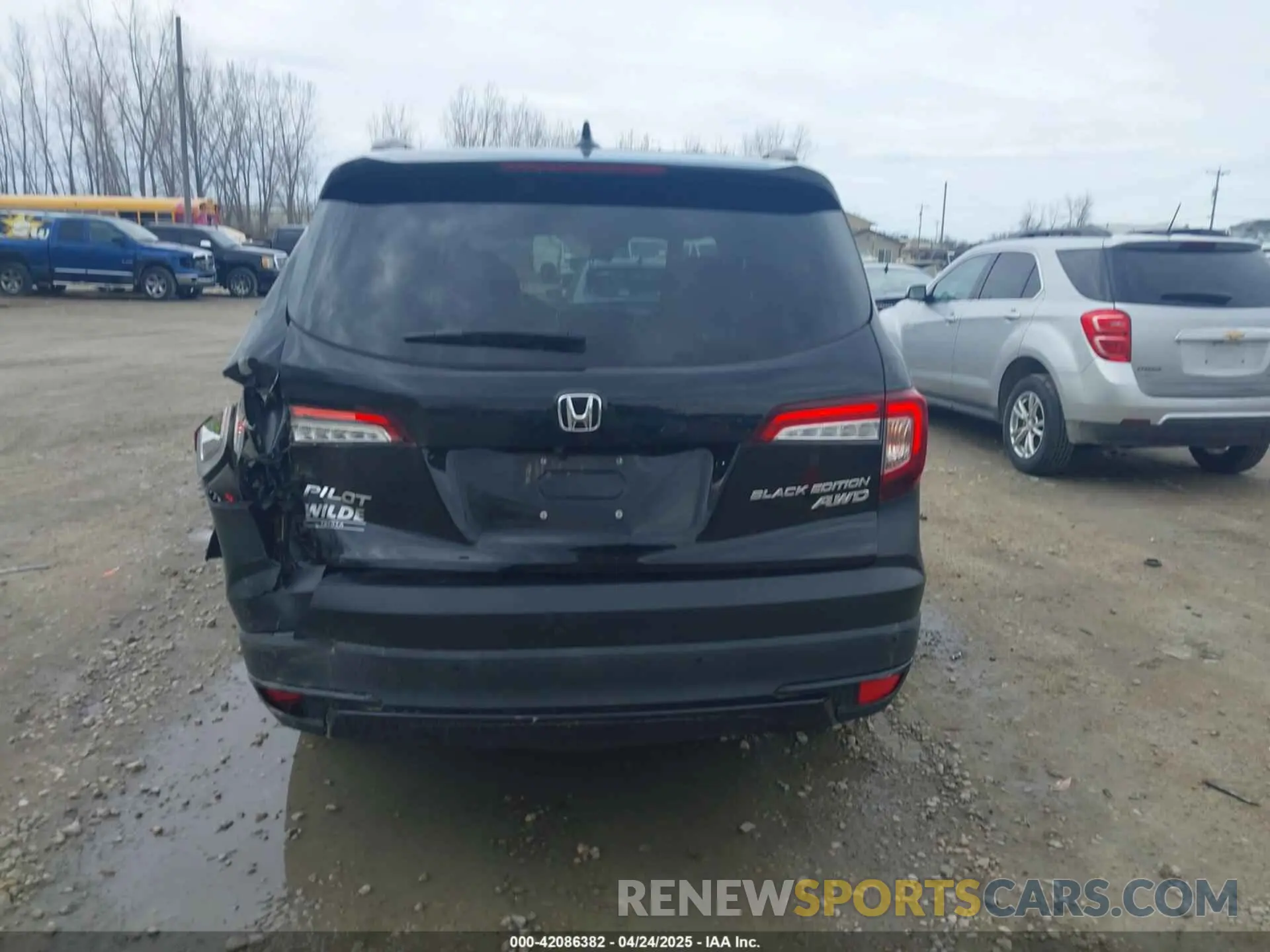 16 fotografías del automóvil dañado 5FNYF6H79NB004191 HONDA PILOT 2022