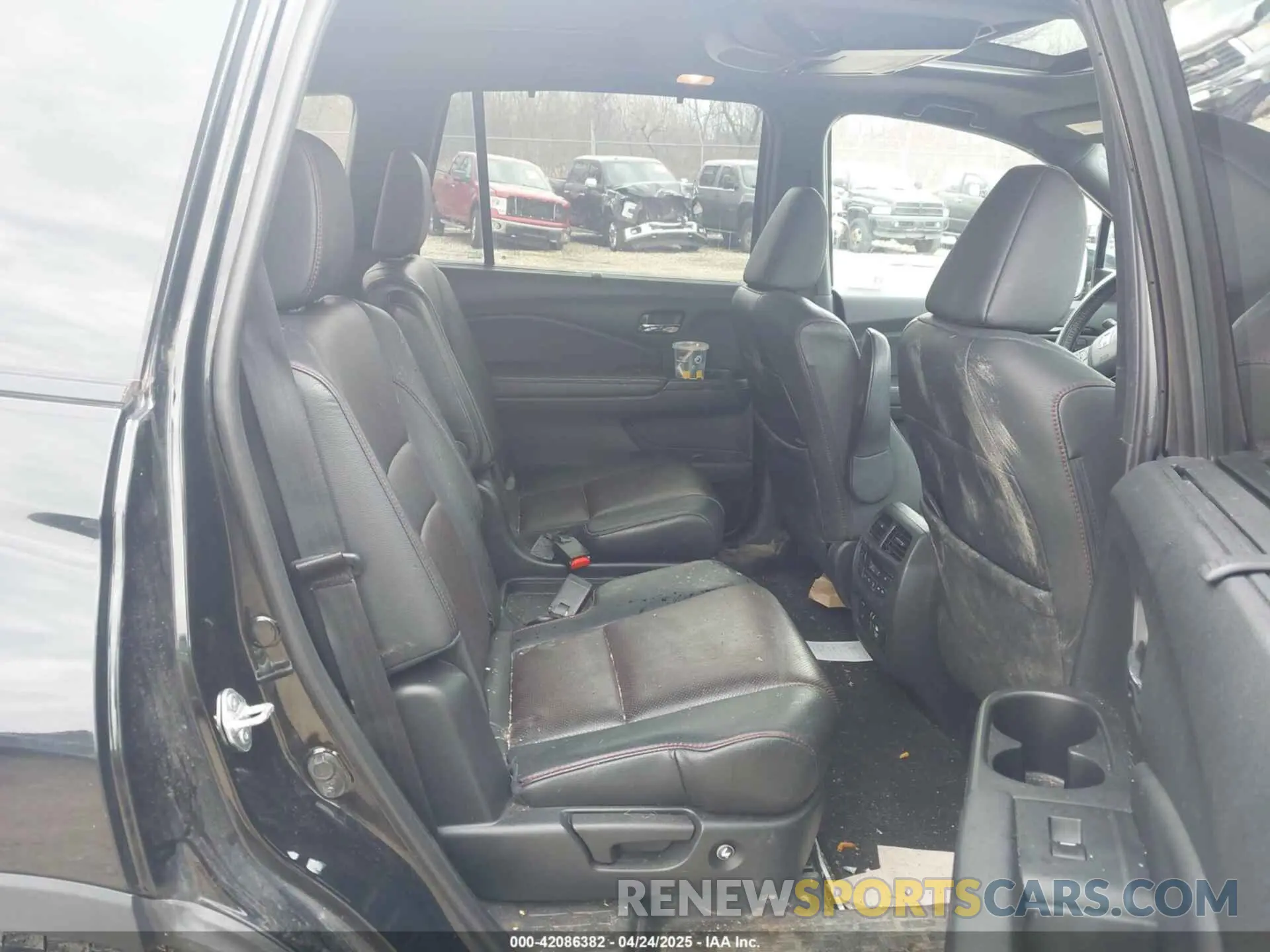 8 fotografías del automóvil dañado 5FNYF6H79NB004191 HONDA PILOT 2022