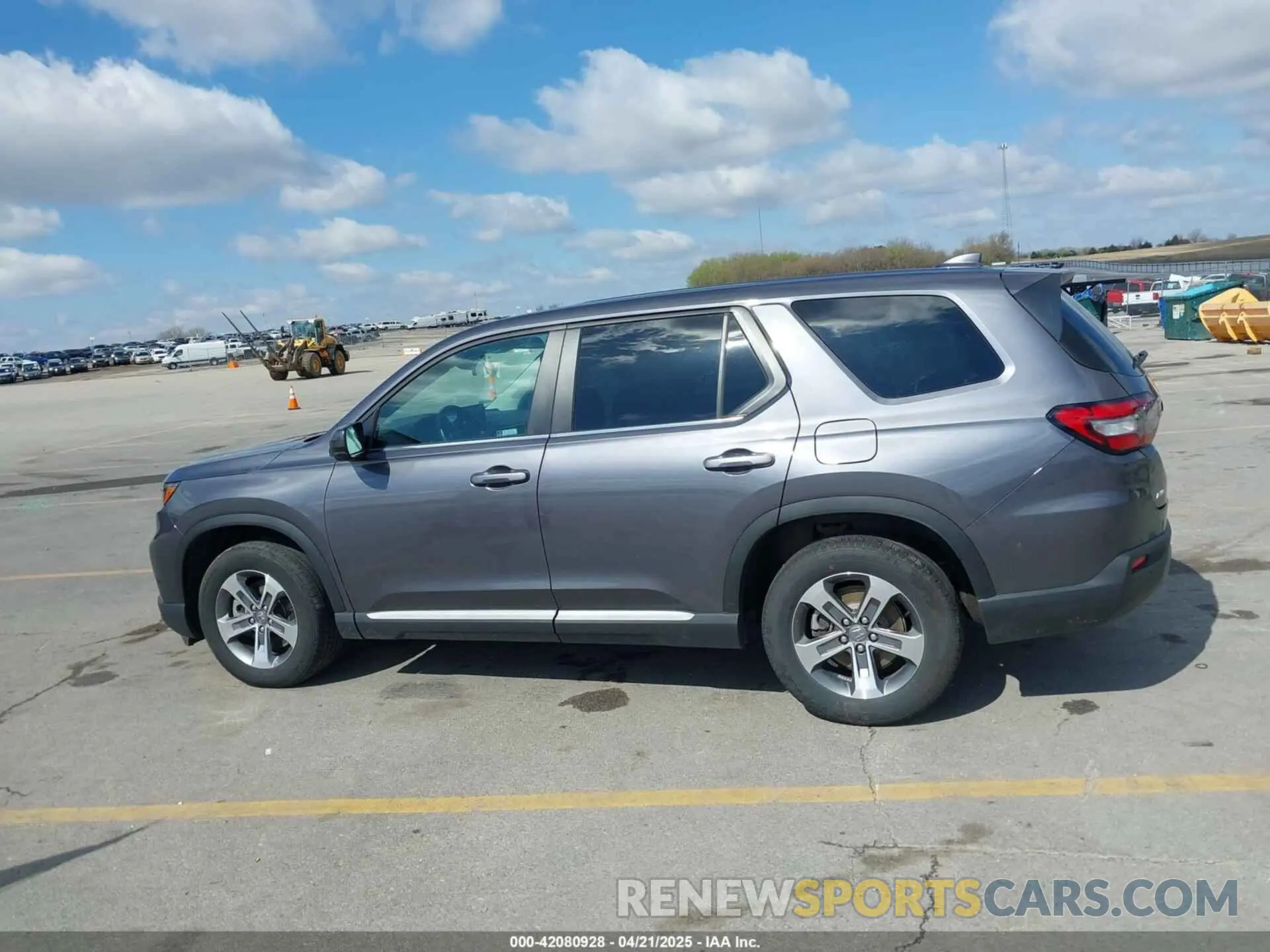 14 fotografías del automóvil dañado 5FNYG1H42PB054424 HONDA PILOT 2023