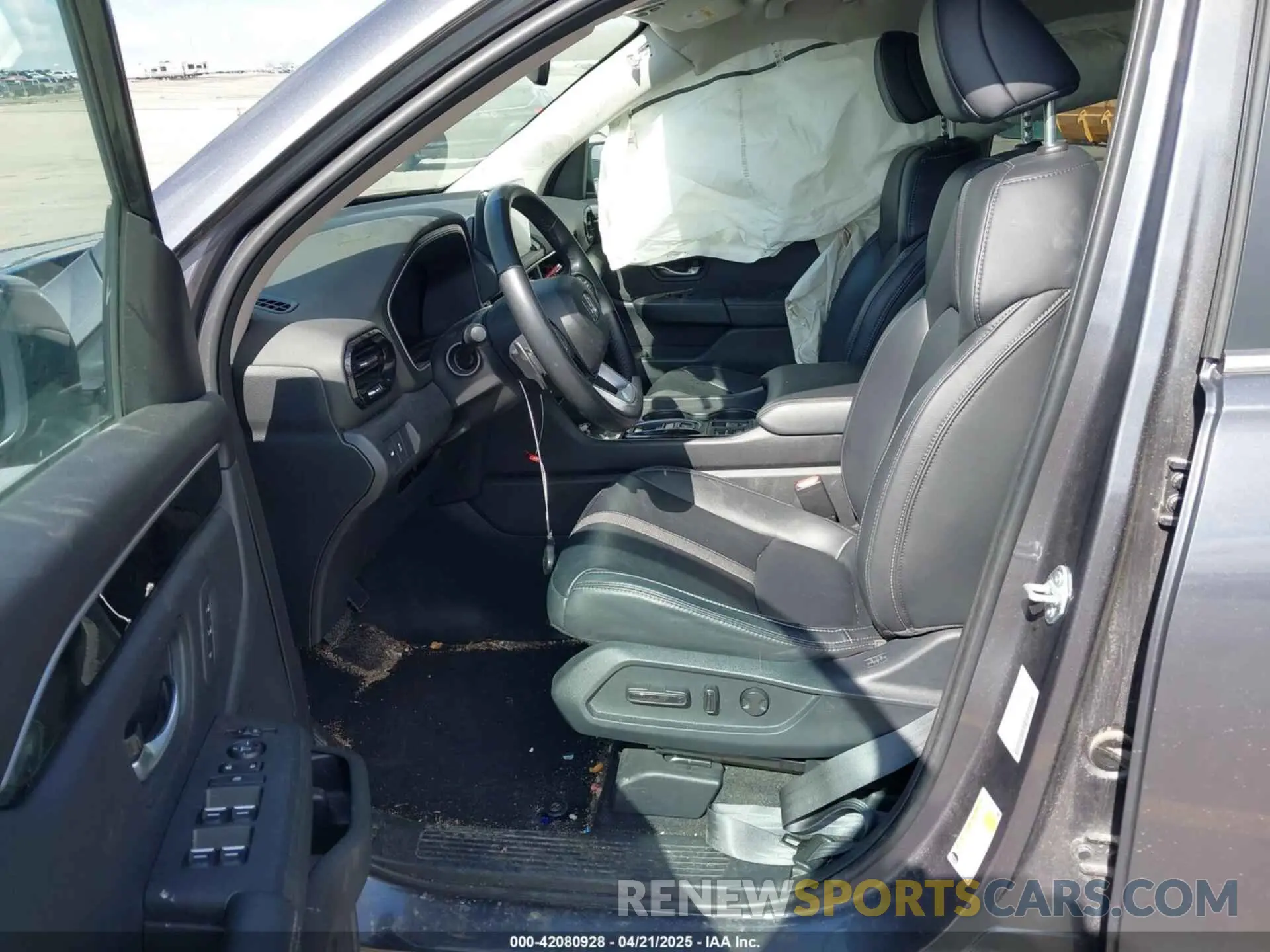 5 fotografías del automóvil dañado 5FNYG1H42PB054424 HONDA PILOT 2023
