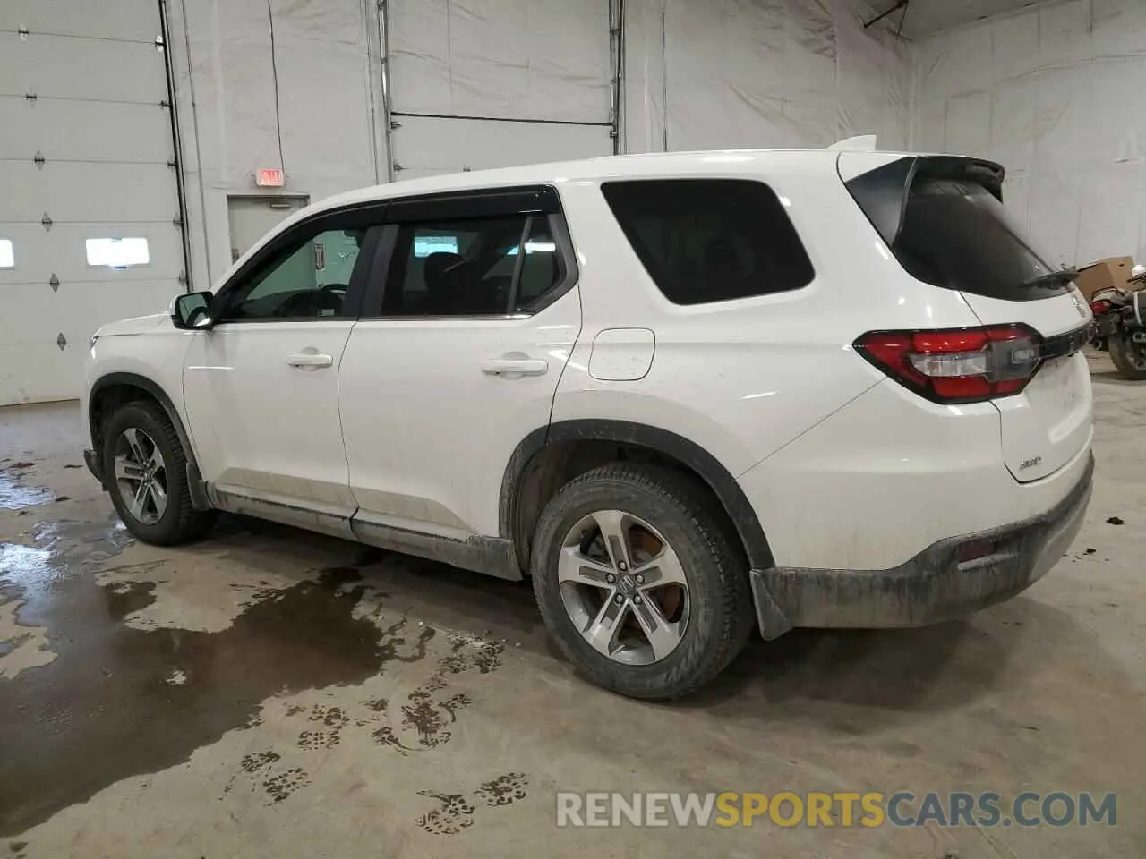 2 fotografías del automóvil dañado 5FNYG1H50PB025108 HONDA PILOT 2023