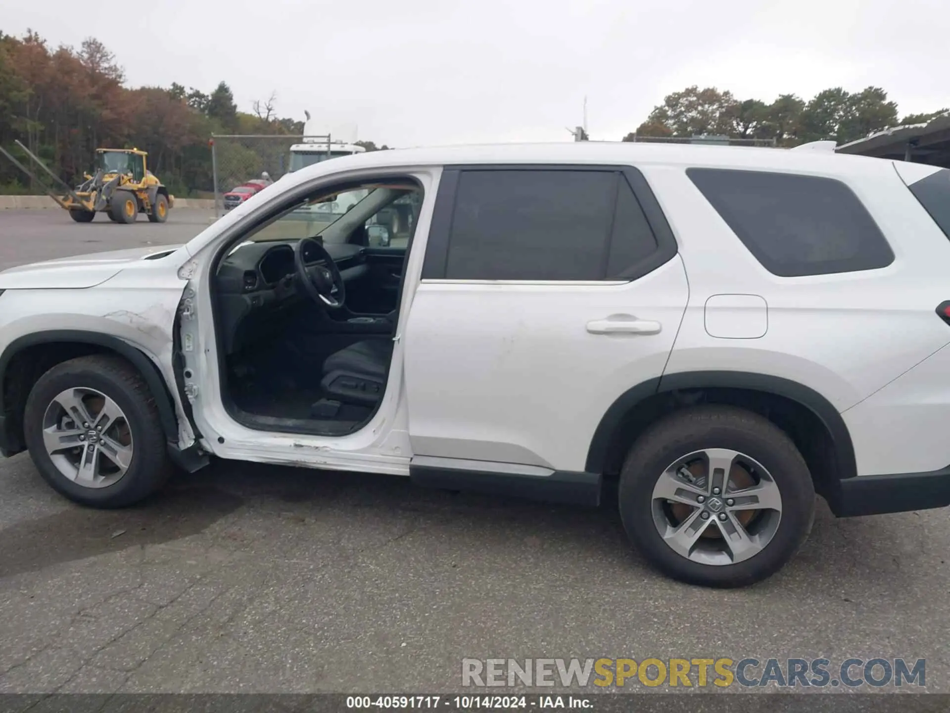 14 fotografías del automóvil dañado 5FNYG1H58PB016138 HONDA PILOT 2023