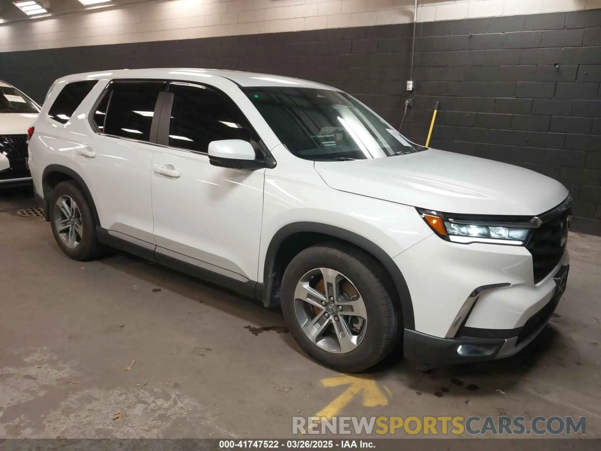 1 fotografías del automóvil dañado 5FNYG1H5XPB043275 HONDA PILOT 2023