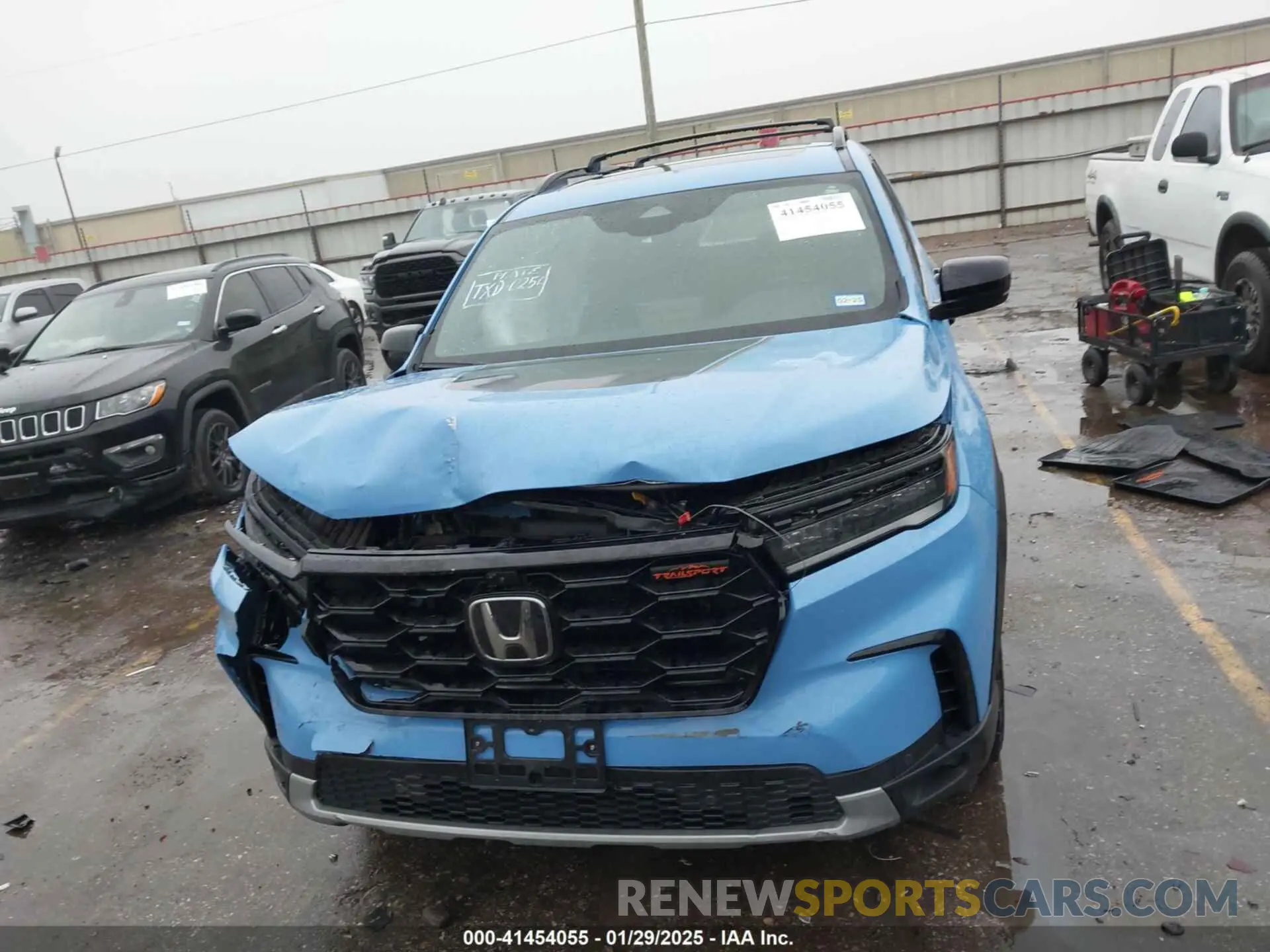 12 fotografías del automóvil dañado 5FNYG1H63PB000406 HONDA PILOT 2023