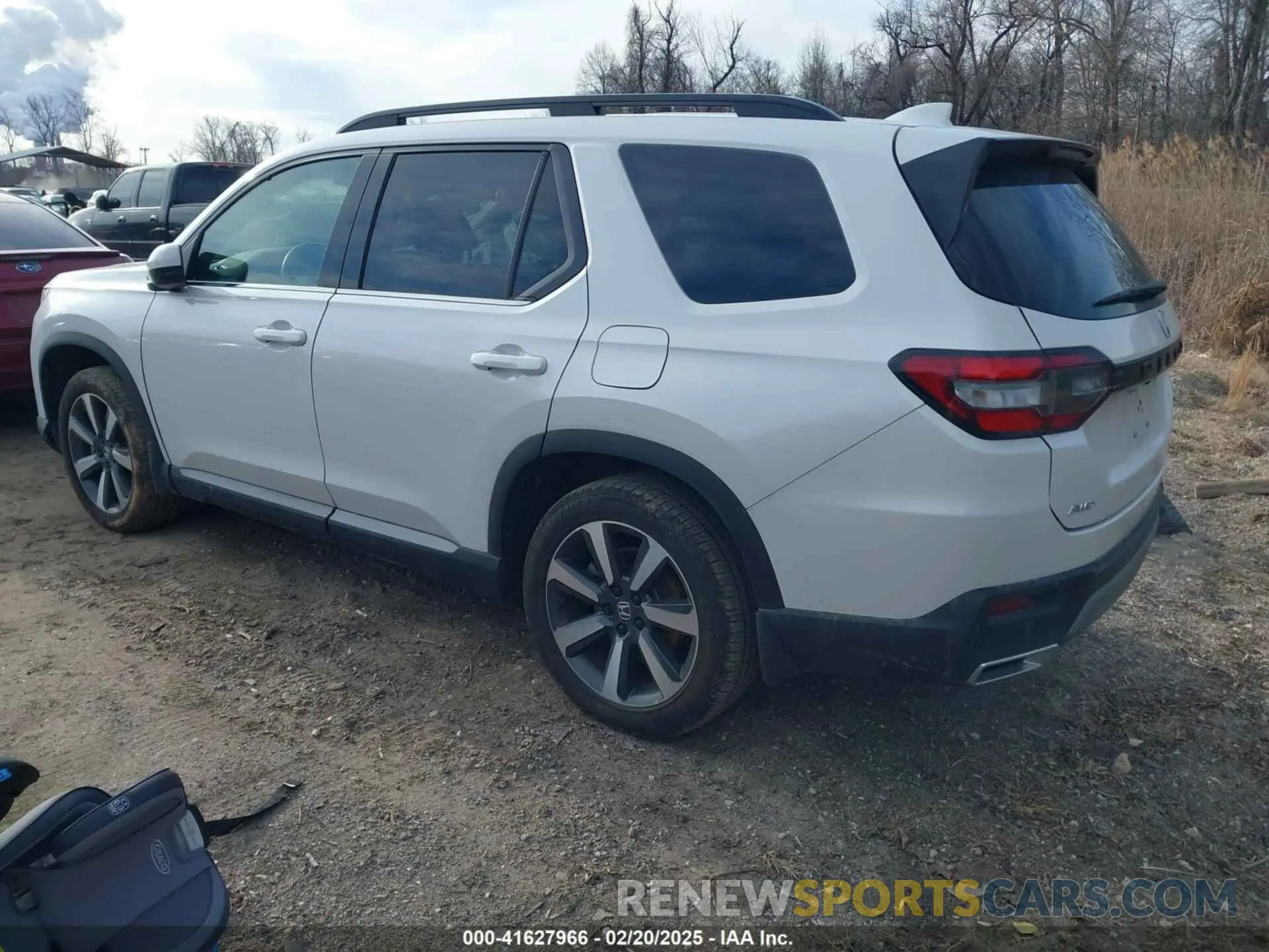 3 fotografías del automóvil dañado 5FNYG1H73PB020471 HONDA PILOT 2023