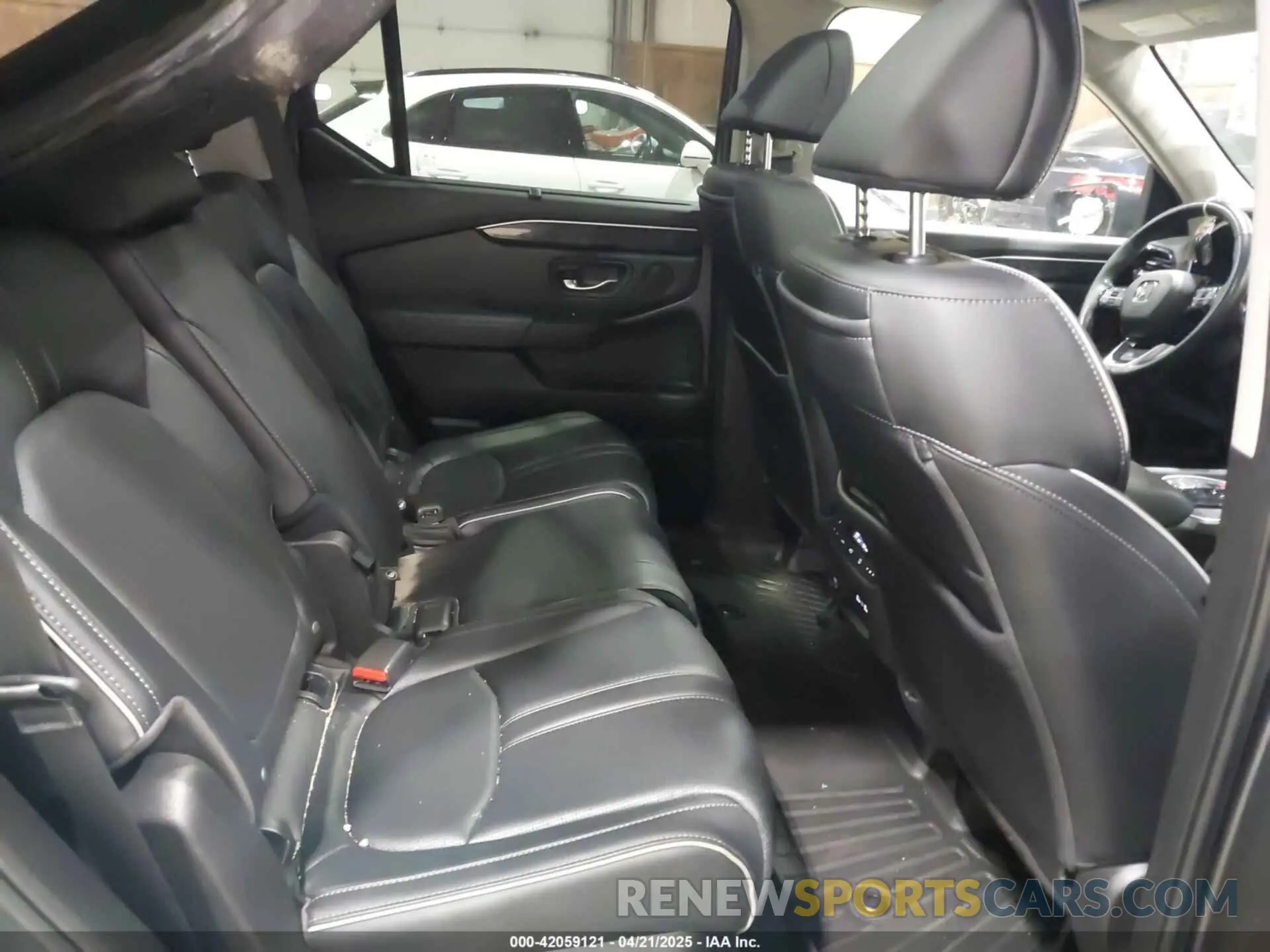 8 fotografías del automóvil dañado 5FNYG1H80PB026995 HONDA PILOT 2023