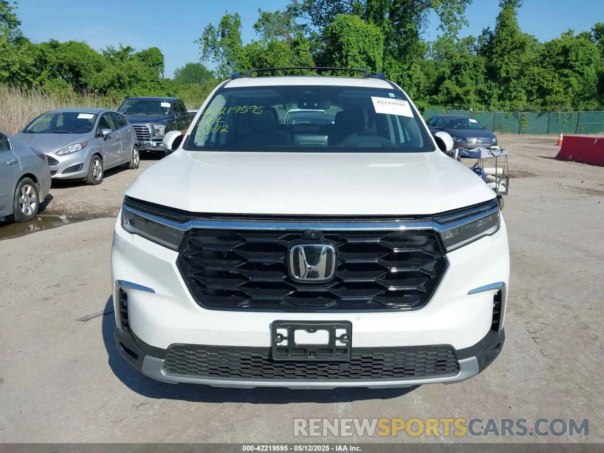 12 fotografías del automóvil dañado 5FNYG1H82PB046438 HONDA PILOT 2023