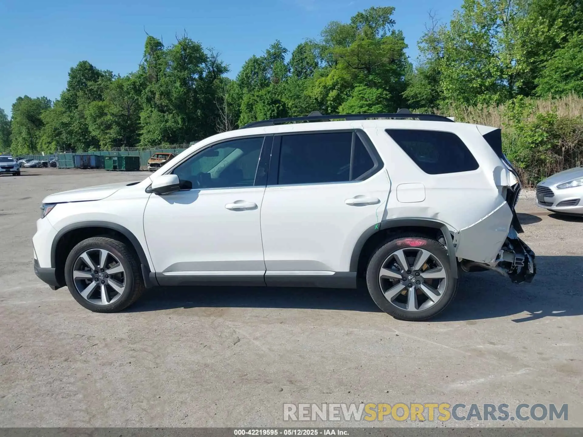14 fotografías del automóvil dañado 5FNYG1H82PB046438 HONDA PILOT 2023