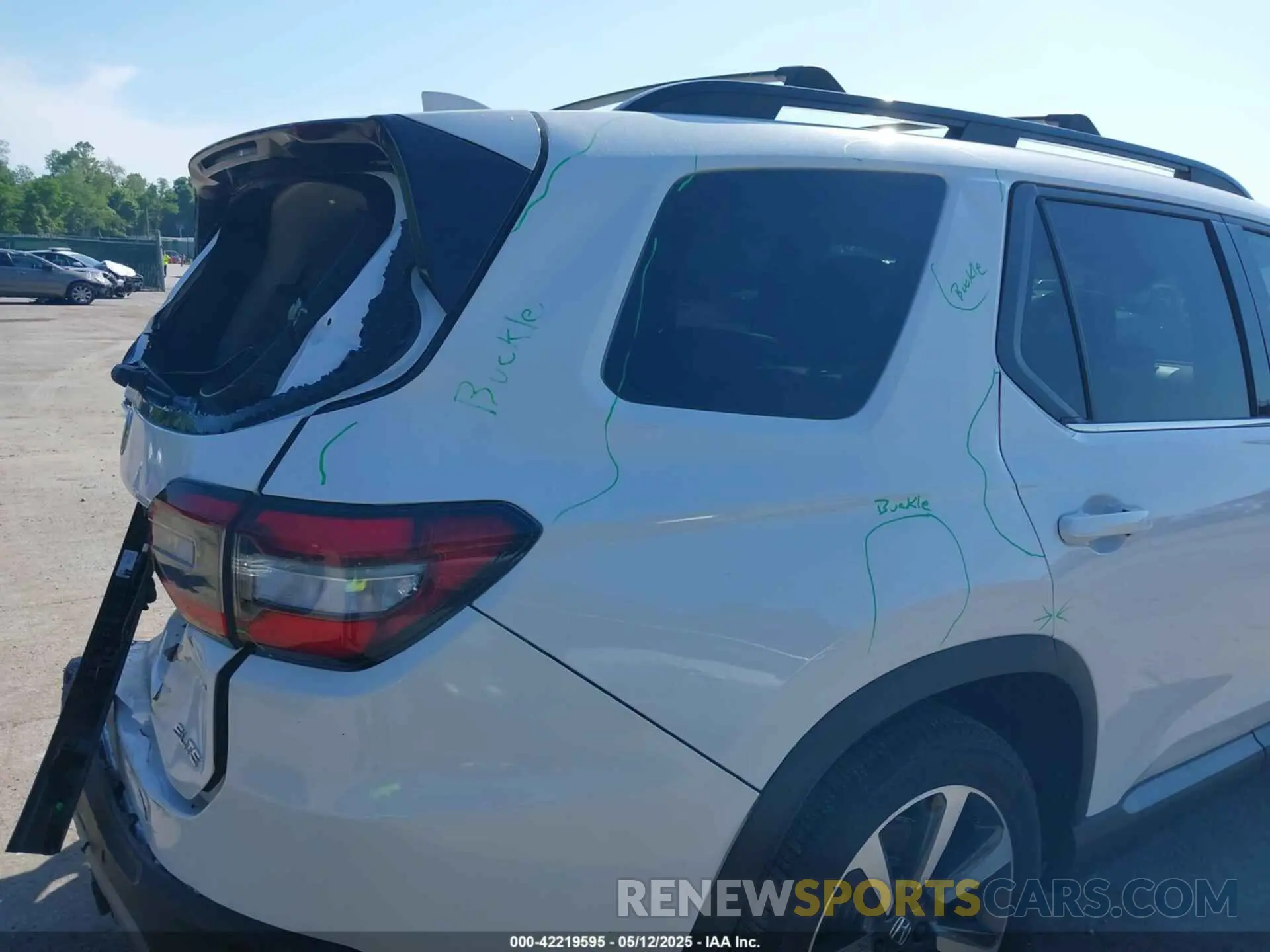 17 fotografías del automóvil dañado 5FNYG1H82PB046438 HONDA PILOT 2023