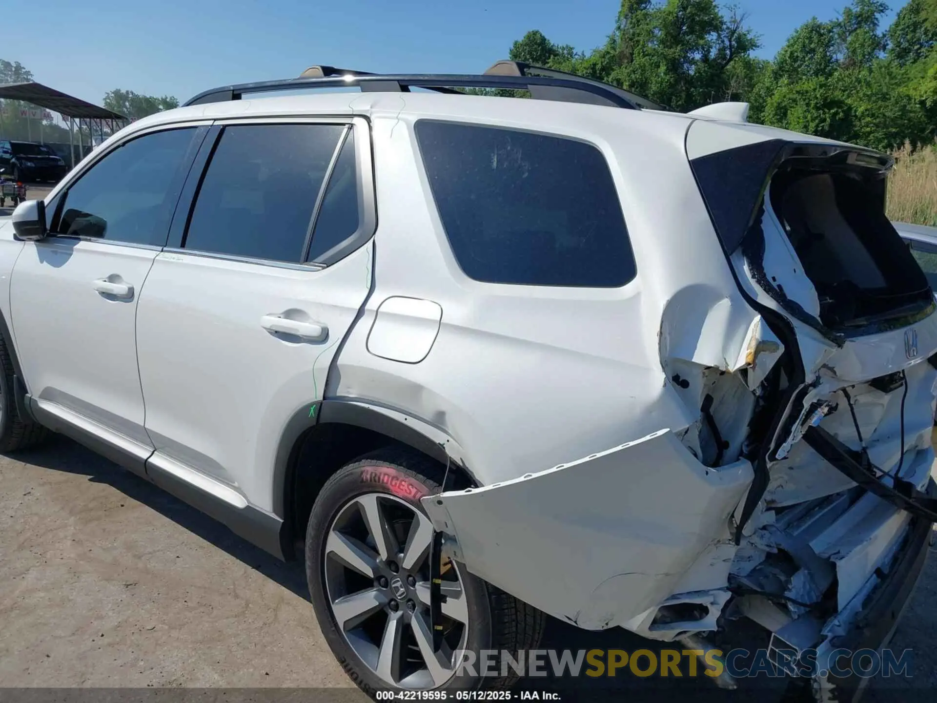 18 fotografías del automóvil dañado 5FNYG1H82PB046438 HONDA PILOT 2023