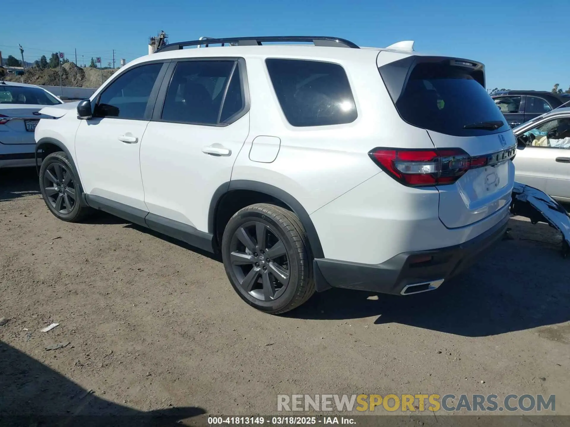 3 fotografías del automóvil dañado 5FNYG2H30PB012041 HONDA PILOT 2023