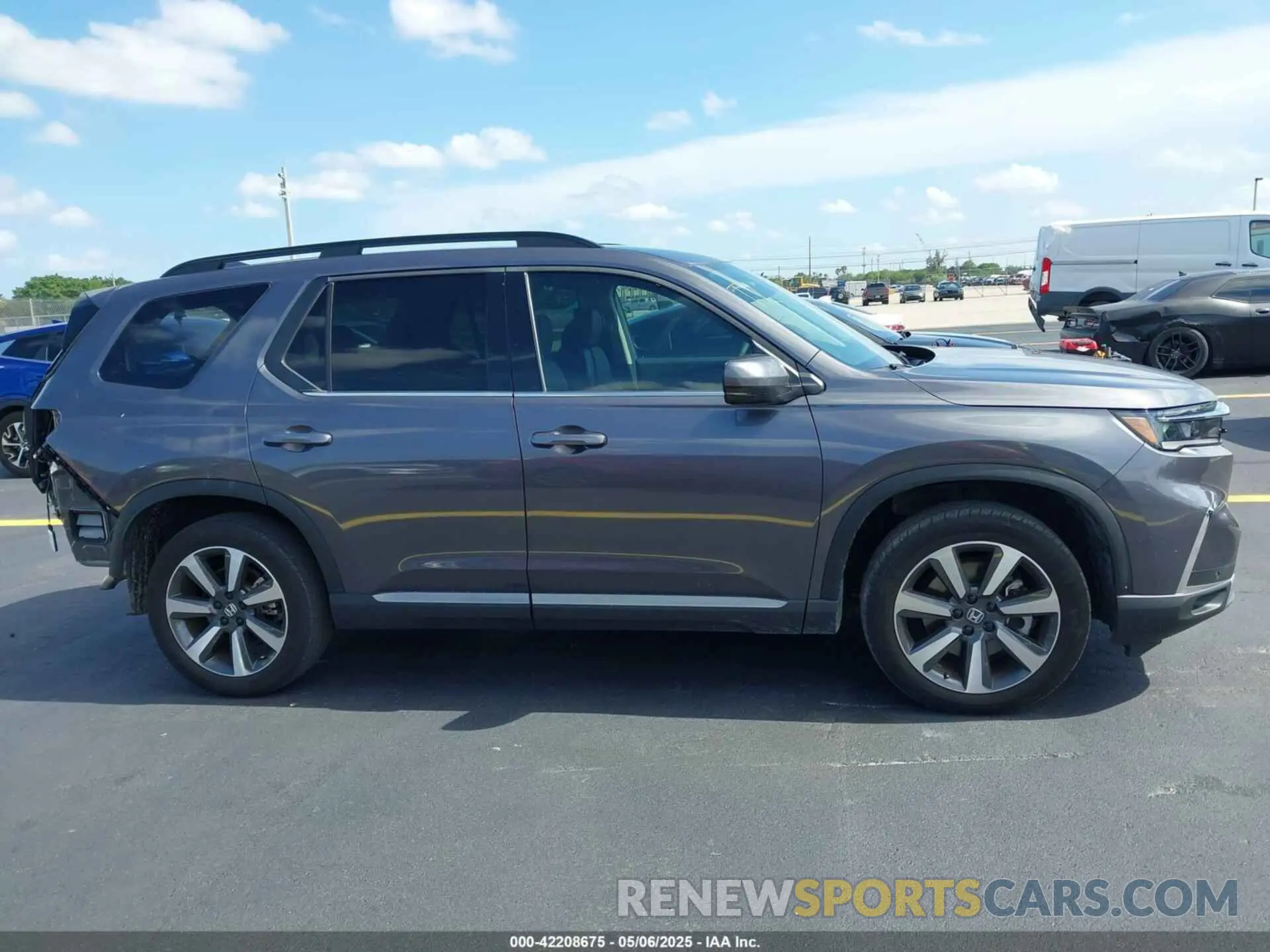 14 fotografías del automóvil dañado 5FNYG2H71PB012374 HONDA PILOT 2023