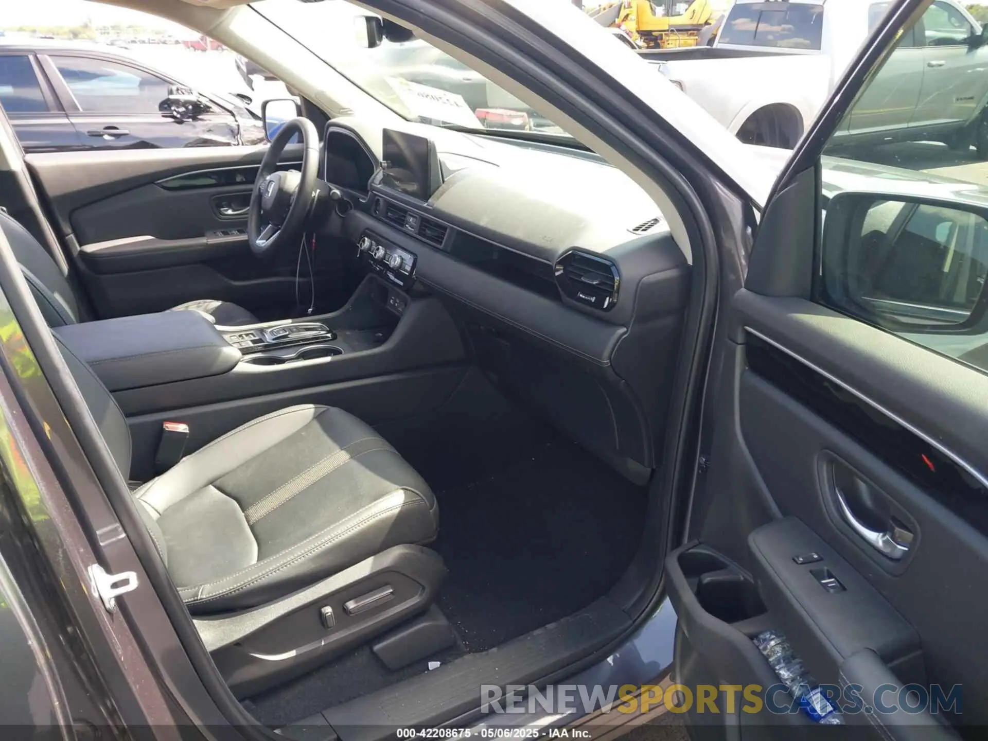 5 fotografías del automóvil dañado 5FNYG2H71PB012374 HONDA PILOT 2023