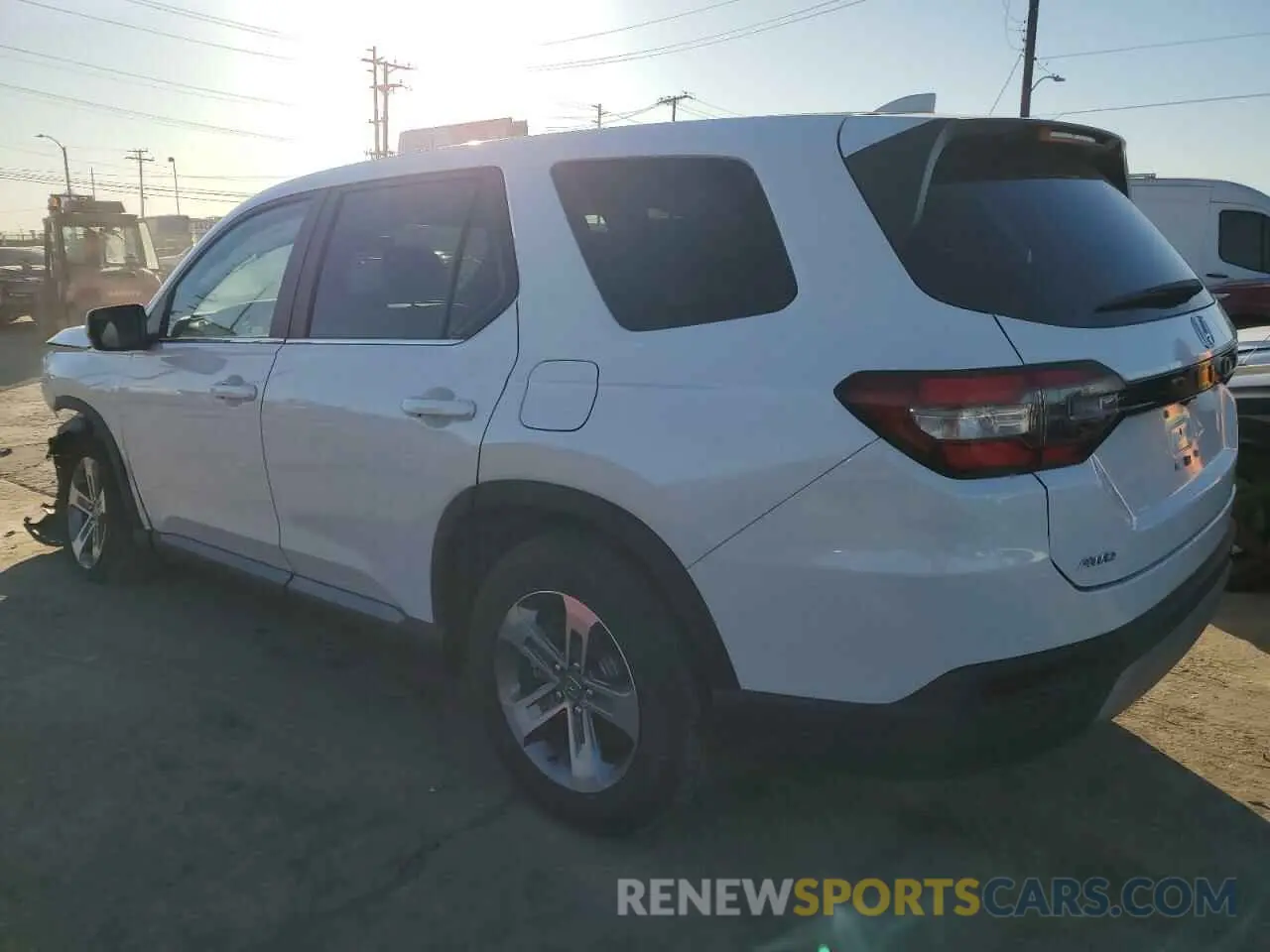 2 fotografías del automóvil dañado 5FNYG1H41RB017772 HONDA PILOT 2024