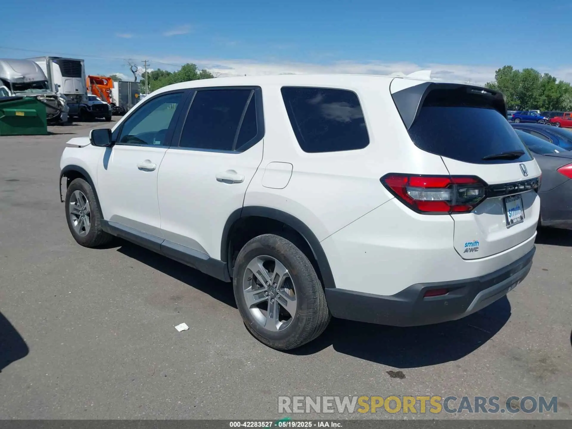 3 fotografías del automóvil dañado 5FNYG1H46RB014463 HONDA PILOT 2024