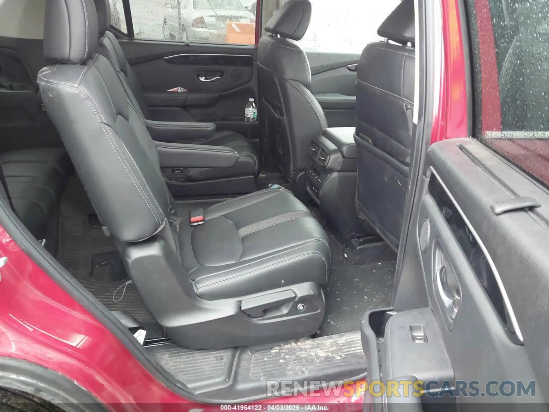 8 fotografías del automóvil dañado 5FNYG1H53RB042701 HONDA PILOT 2024