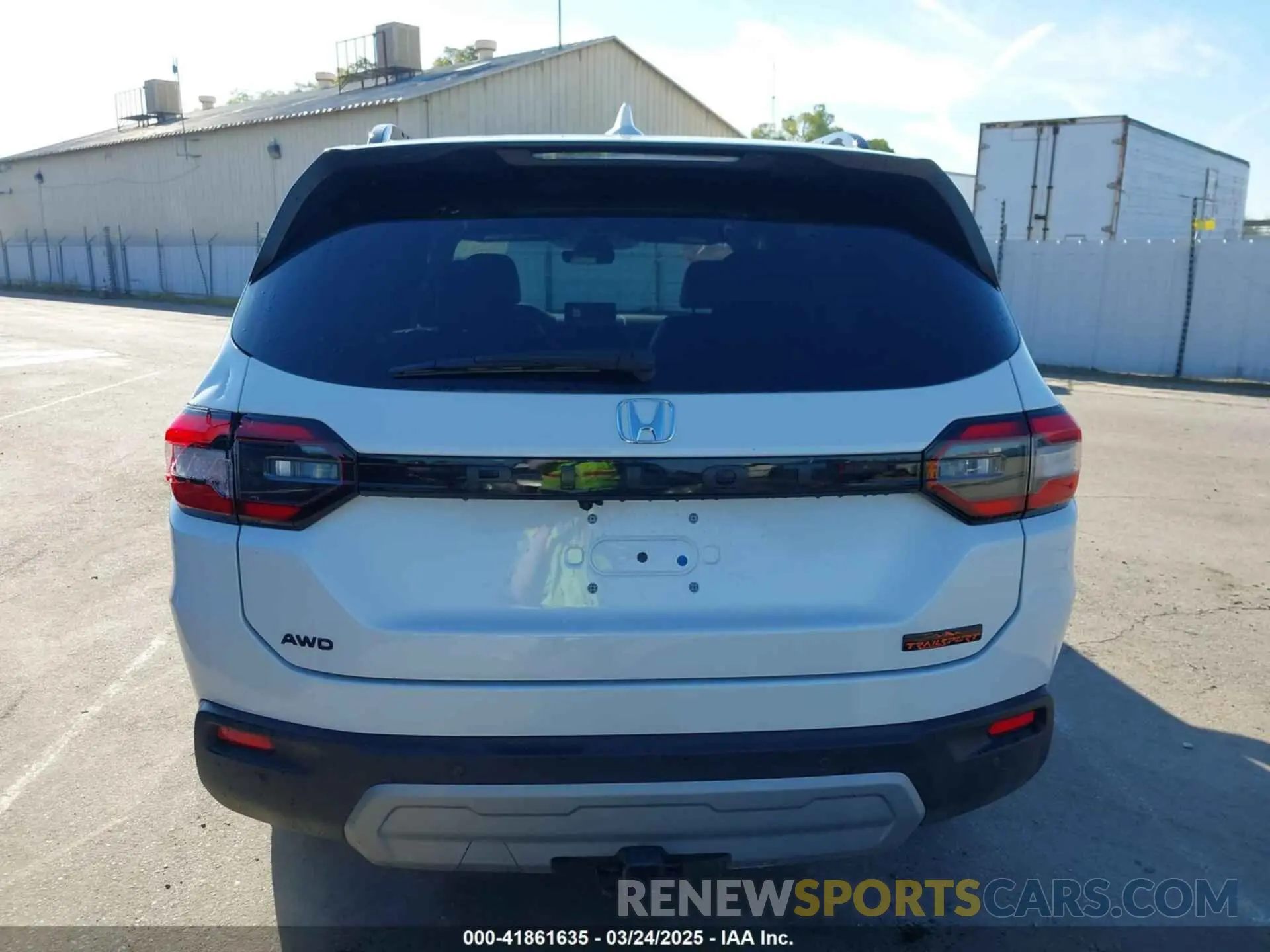 16 fotografías del automóvil dañado 5FNYG1H62RB016499 HONDA PILOT 2024
