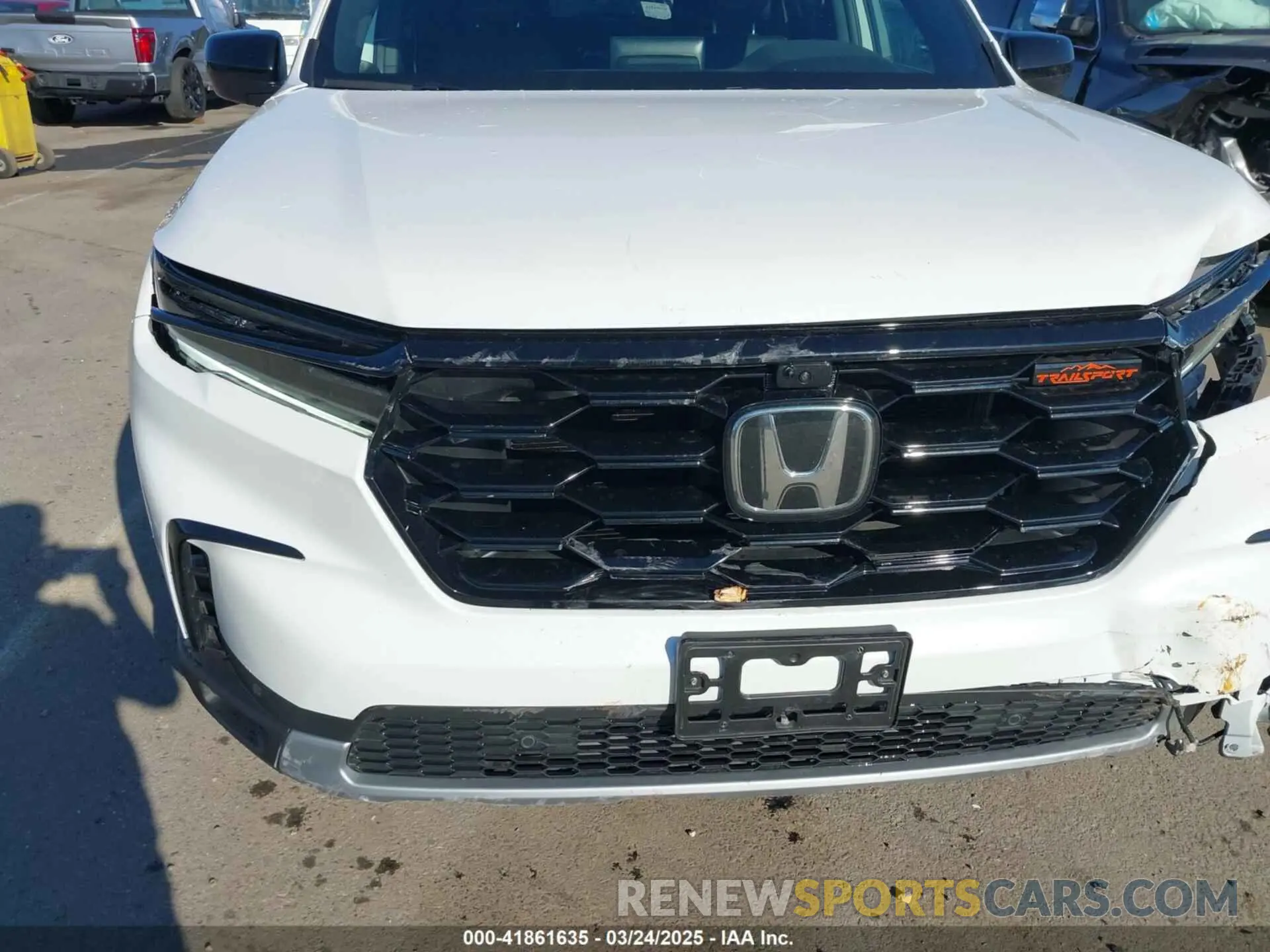17 fotografías del automóvil dañado 5FNYG1H62RB016499 HONDA PILOT 2024