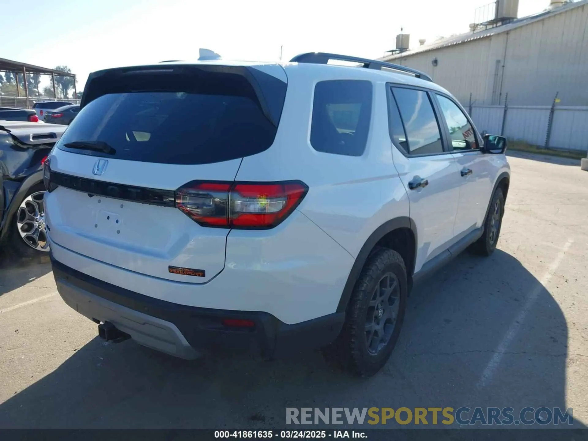 4 fotografías del automóvil dañado 5FNYG1H62RB016499 HONDA PILOT 2024