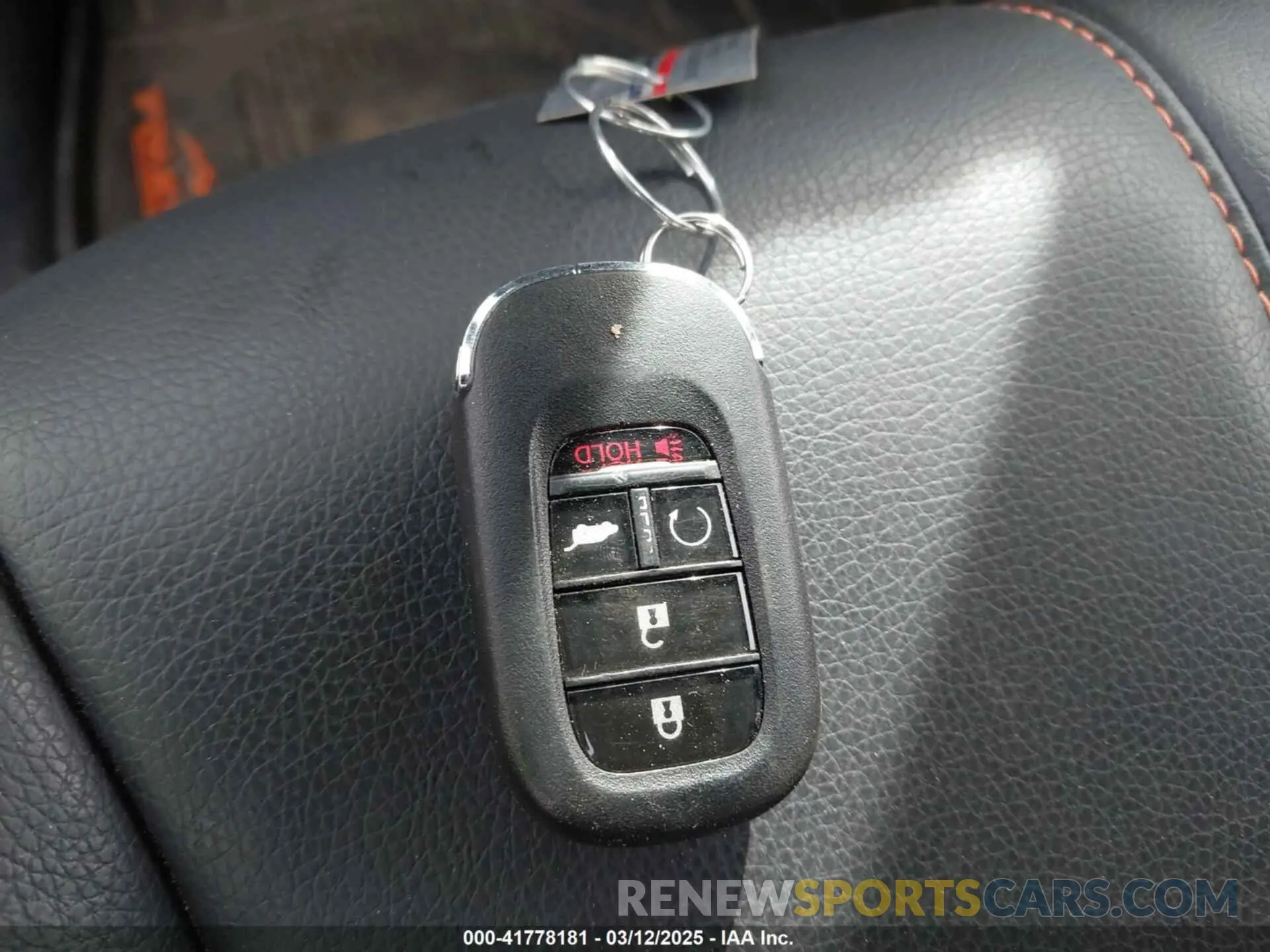 11 fotografías del automóvil dañado 5FNYG1H63RB010288 HONDA PILOT 2024
