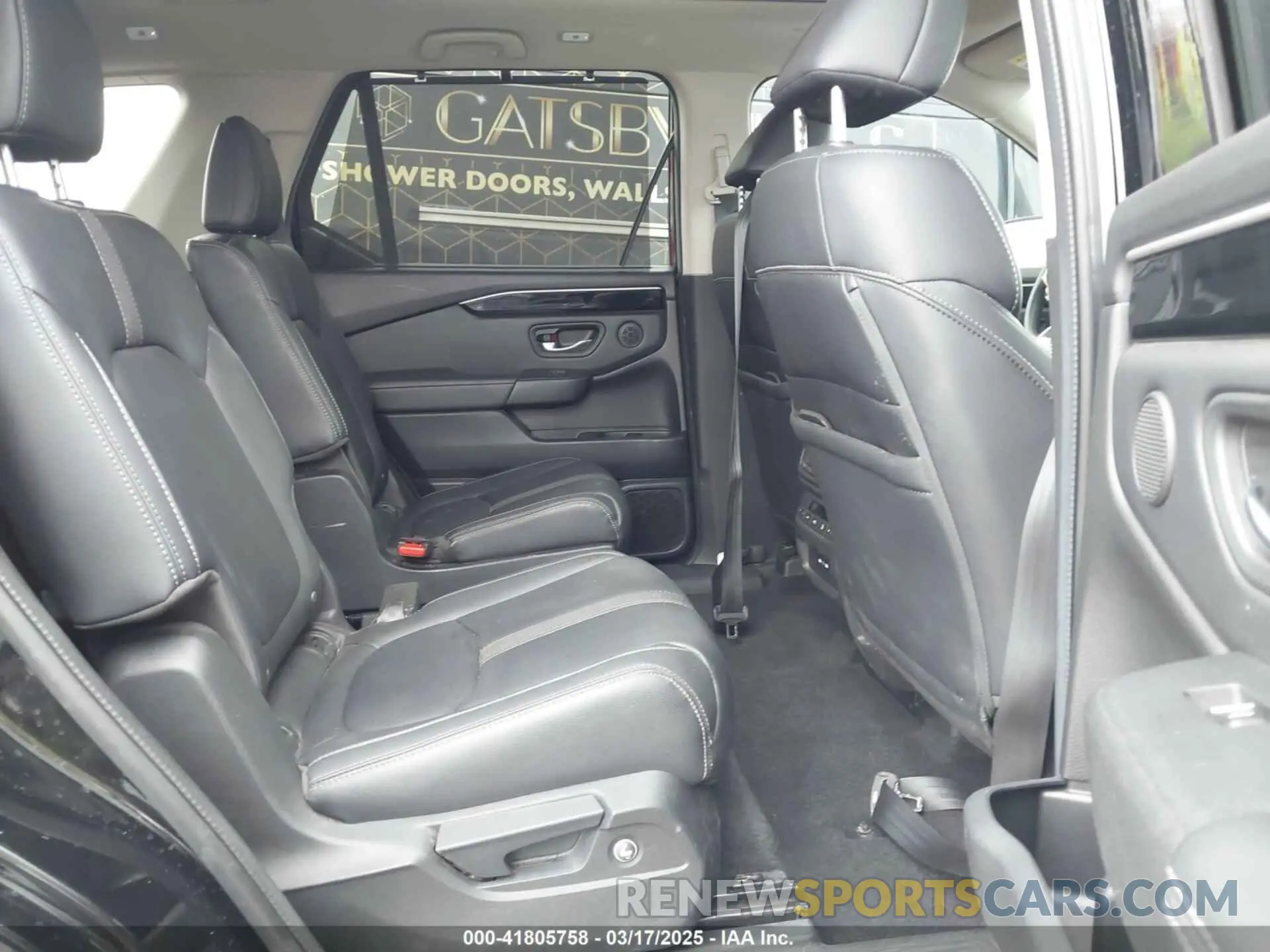 8 fotografías del automóvil dañado 5FNYG1H70RB032368 HONDA PILOT 2024