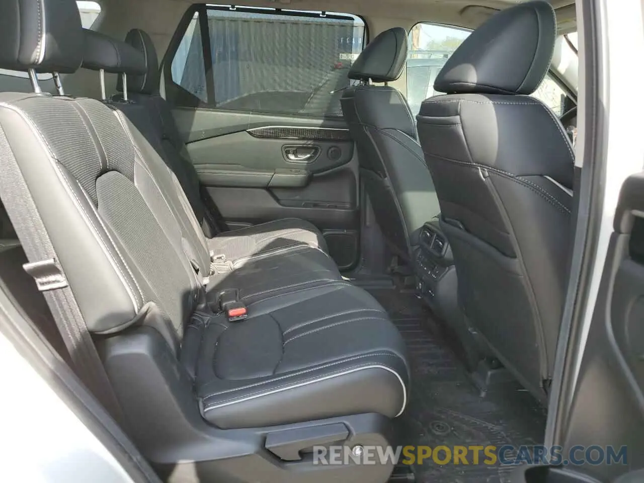10 fotografías del automóvil dañado 5FNYG1H87RB009811 HONDA PILOT 2024