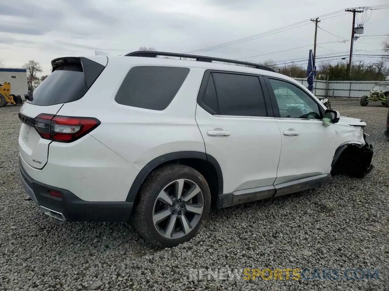 3 fotografías del automóvil dañado 5FNYG1H8XRB009639 HONDA PILOT 2024