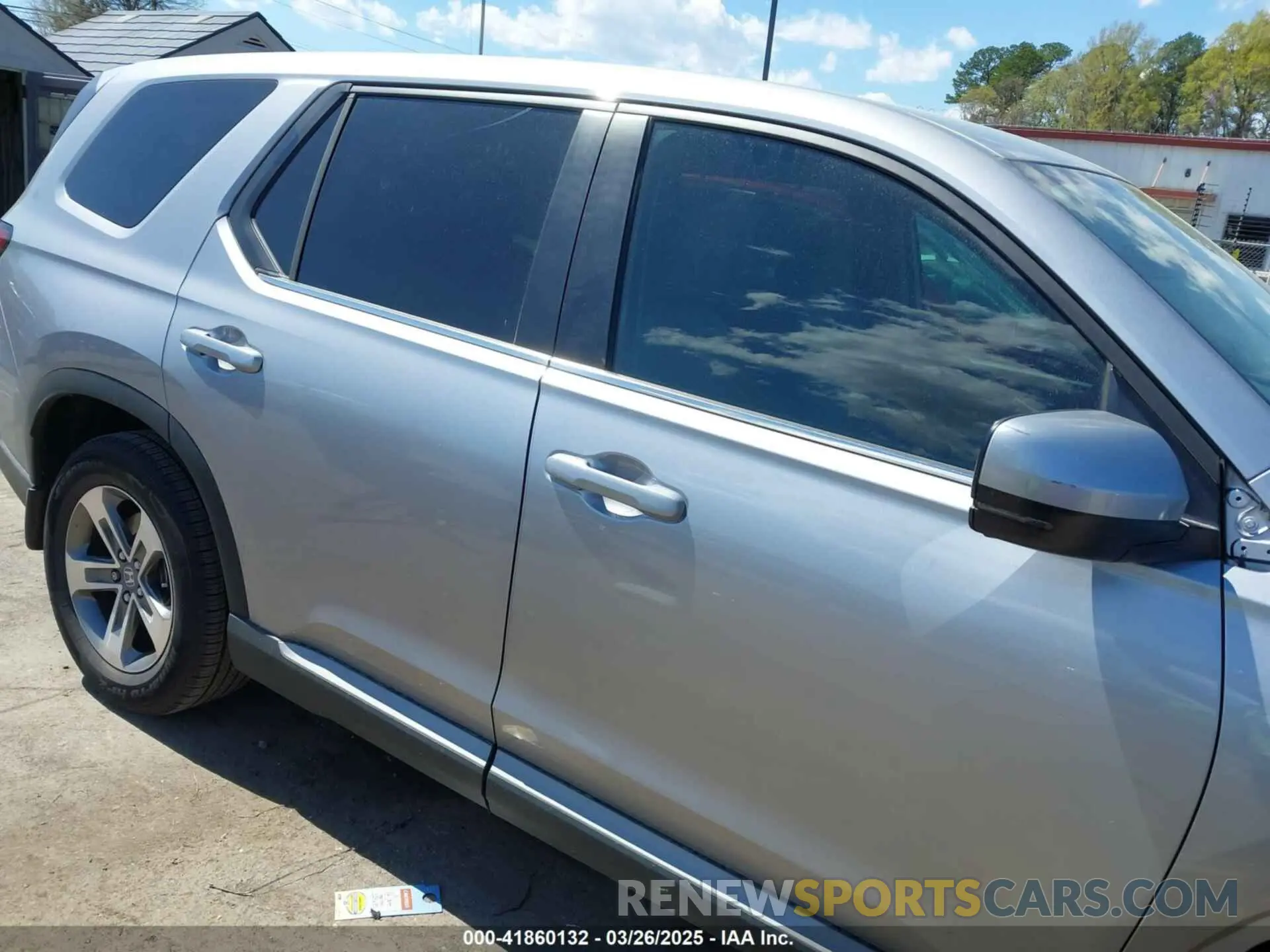 14 fotografías del automóvil dañado 5FNYG2H43RB014538 HONDA PILOT 2024