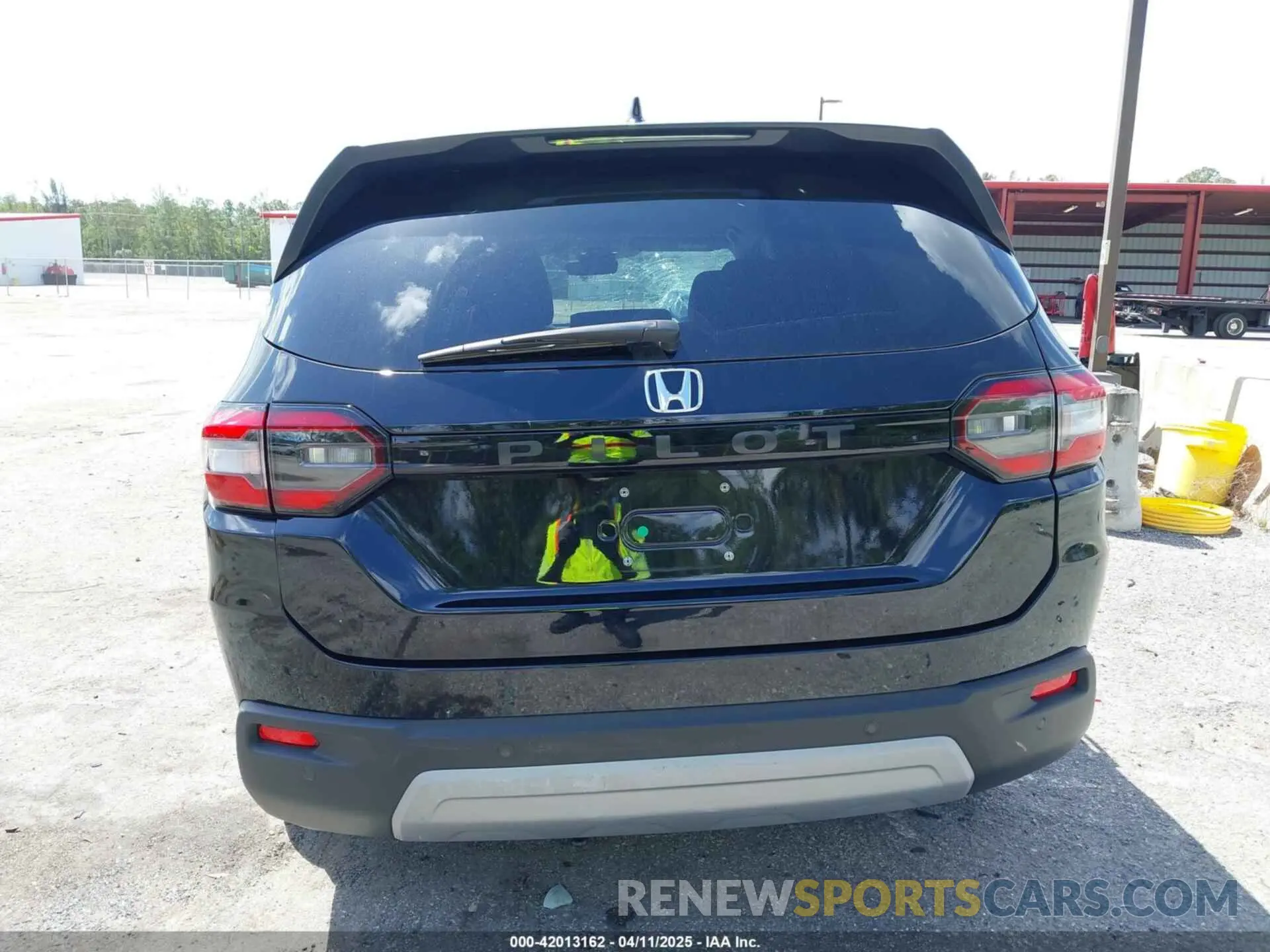 16 fotografías del automóvil dañado 5FNYG2H49RB014141 HONDA PILOT 2024