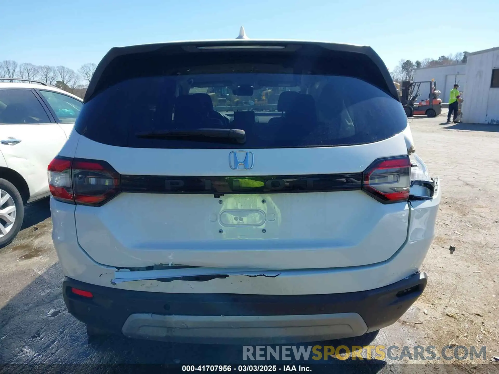 16 fotografías del automóvil dañado 5FNYG2H57RB001333 HONDA PILOT 2024