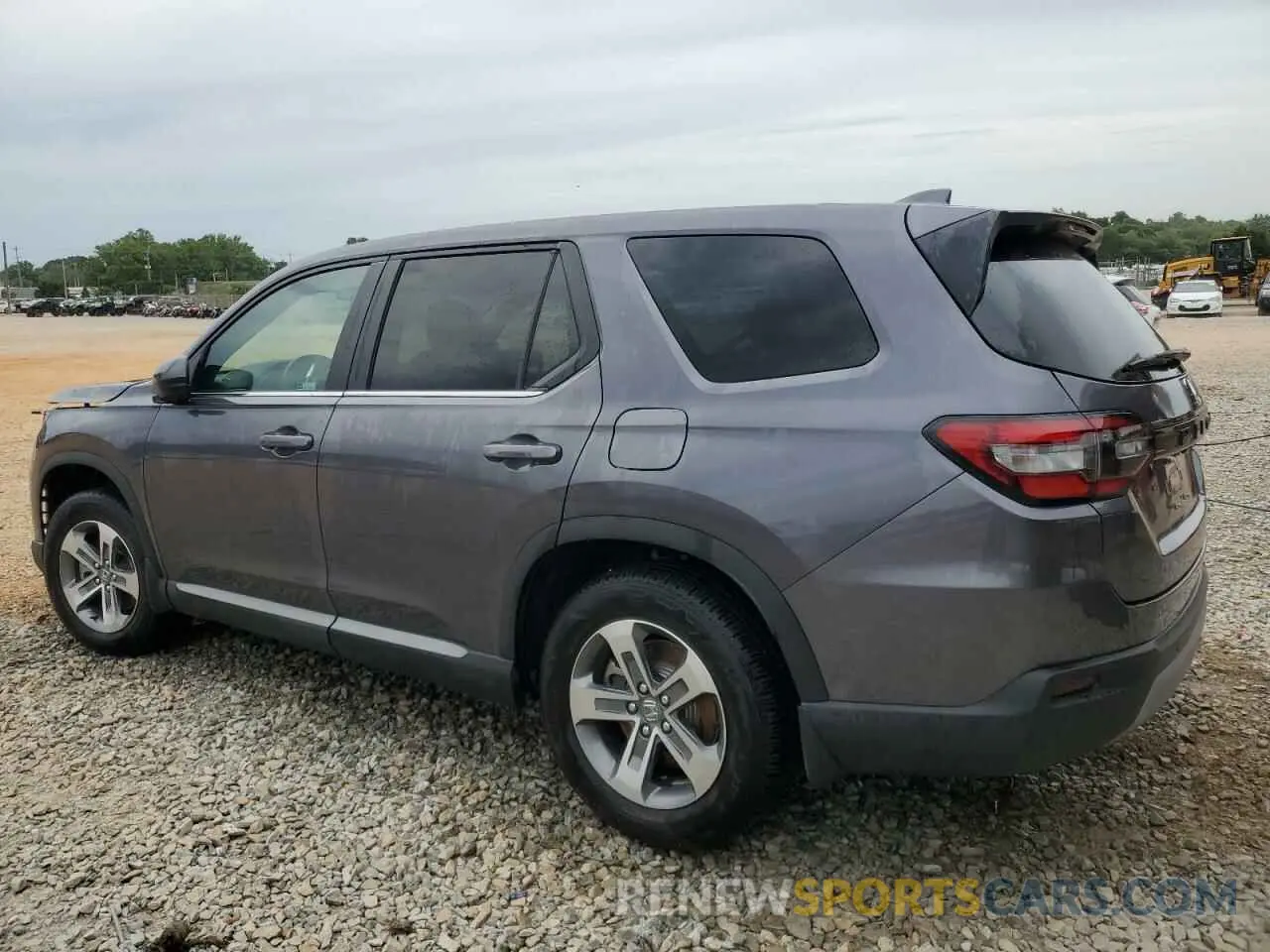 2 fotografías del automóvil dañado 5FNYG2H57RB016317 HONDA PILOT 2024