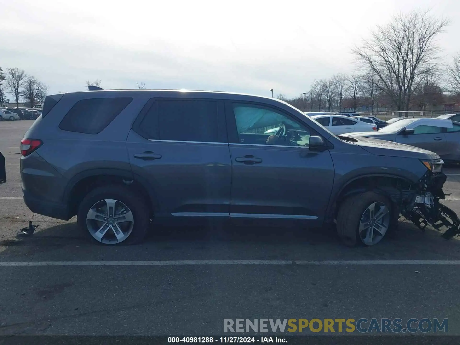 13 fotografías del automóvil dañado 5FNYG1H41SB062653 HONDA PILOT 2025
