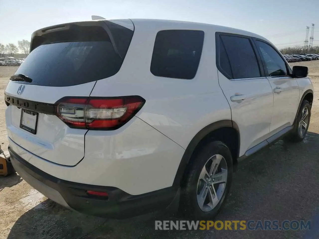 3 fotografías del automóvil dañado 5FNYG1H44SB045507 HONDA PILOT 2025