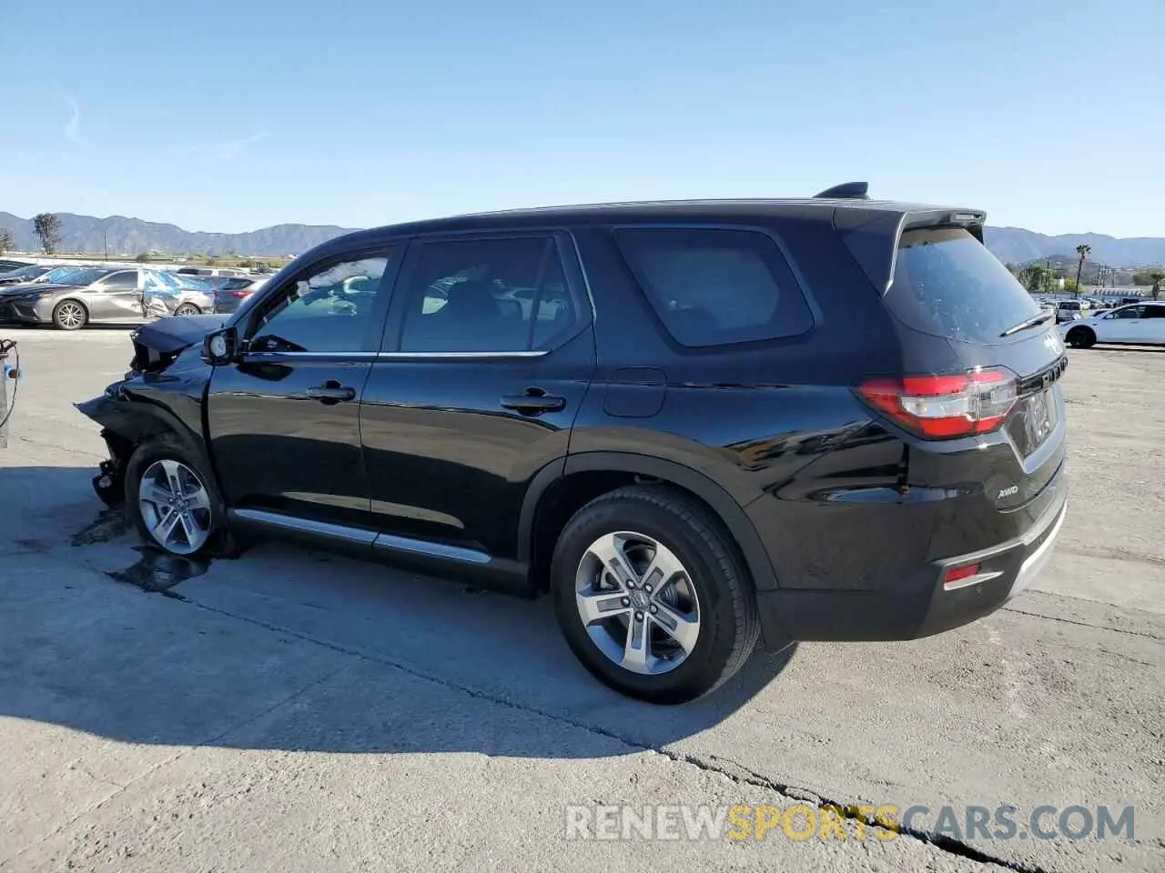2 fotografías del automóvil dañado 5FNYG1H48SB083371 HONDA PILOT 2025