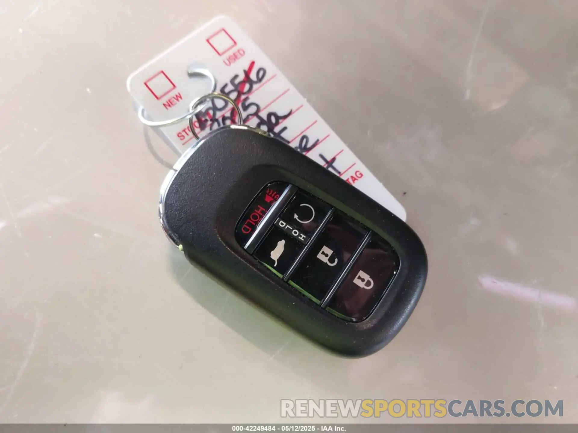11 fotografías del automóvil dañado 5FNYG1H49SB097666 HONDA PILOT 2025