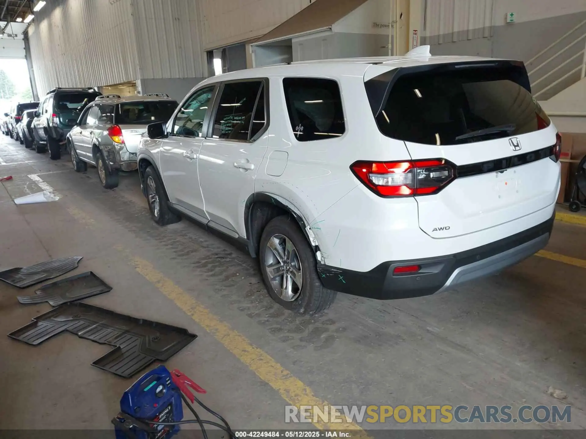3 fotografías del automóvil dañado 5FNYG1H49SB097666 HONDA PILOT 2025