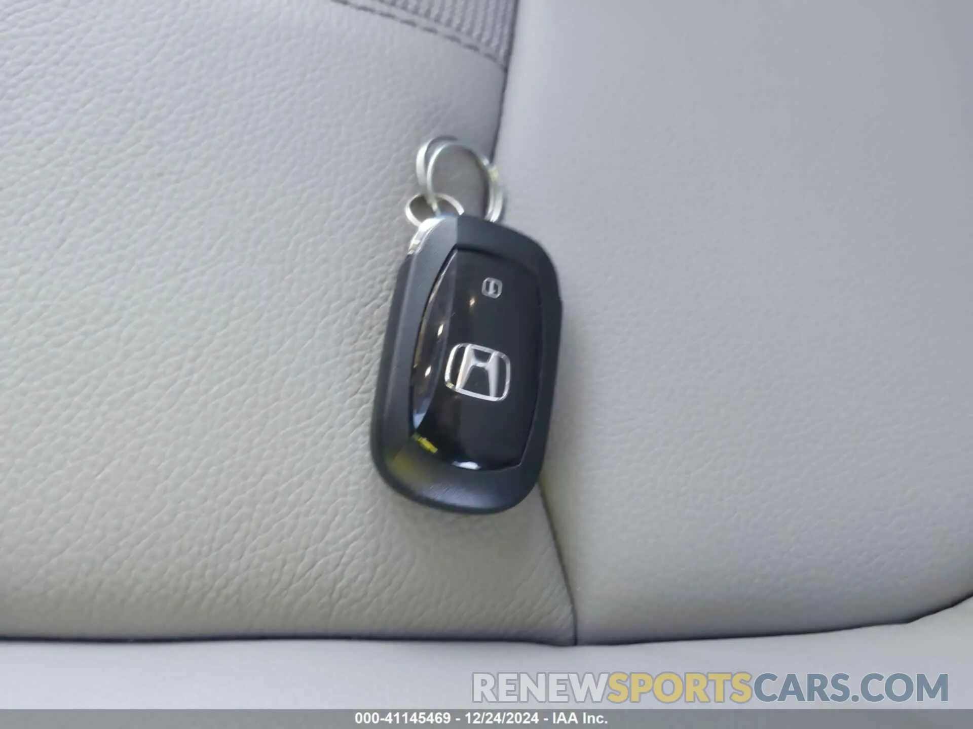 11 fotografías del automóvil dañado 5FNYG1H4XSB056396 HONDA PILOT 2025