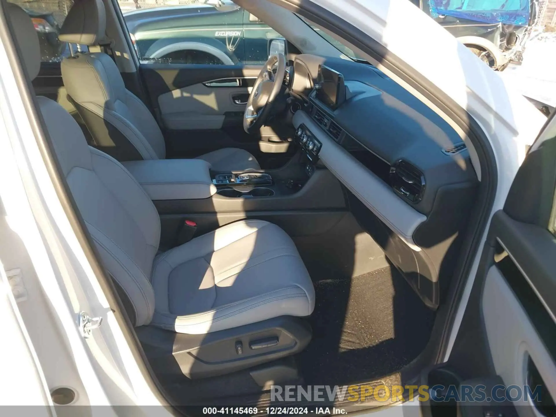 5 fotografías del automóvil dañado 5FNYG1H4XSB056396 HONDA PILOT 2025