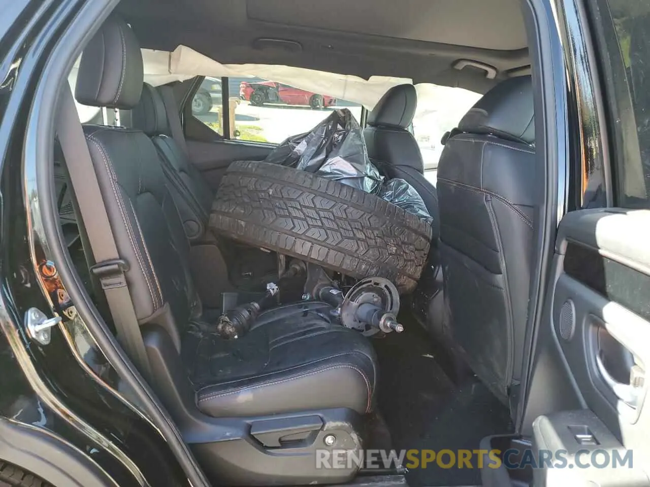 12 fotografías del automóvil dañado 5FNYG1H61SB036233 HONDA PILOT 2025