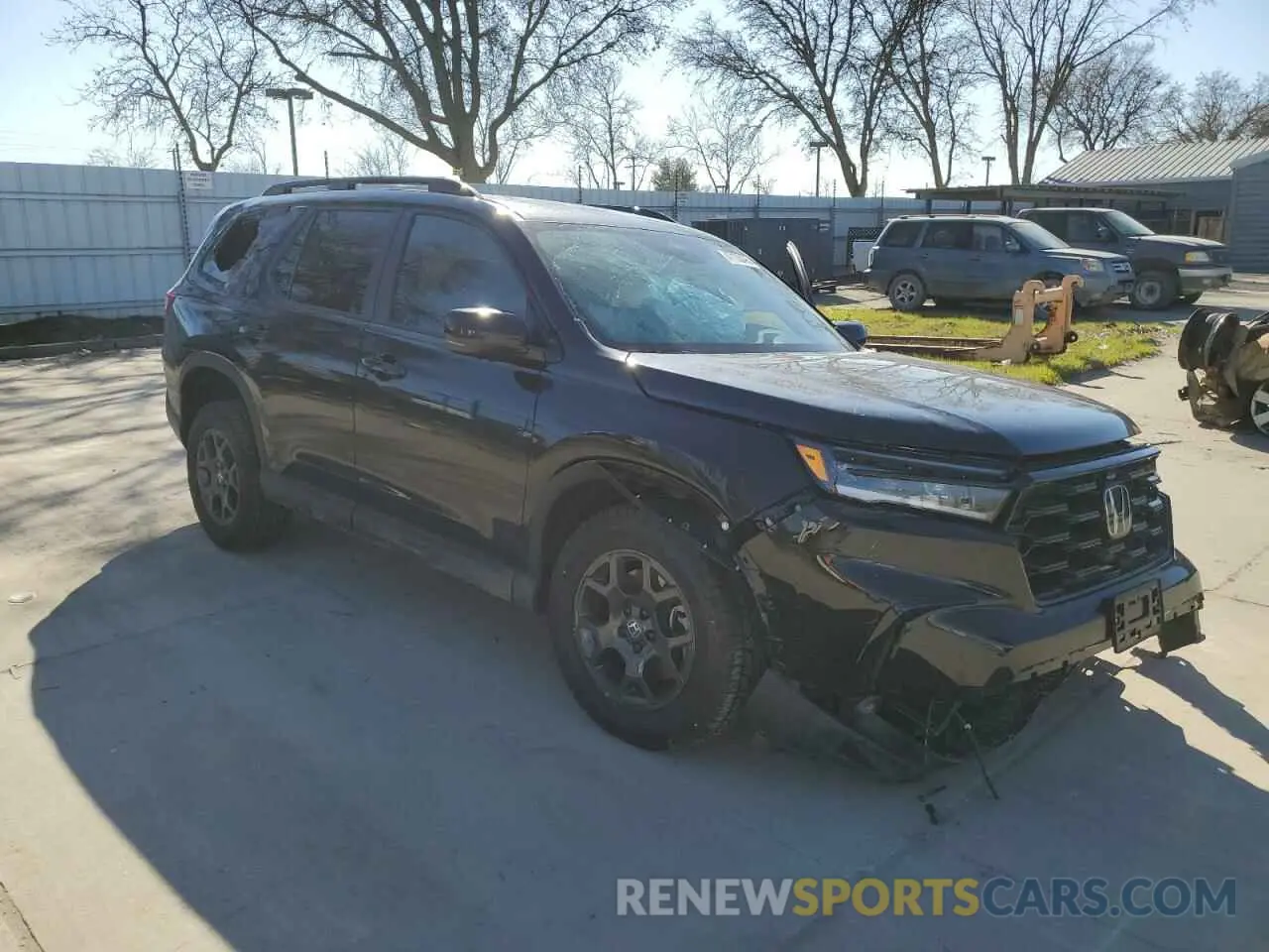 4 fotografías del automóvil dañado 5FNYG1H61SB036233 HONDA PILOT 2025