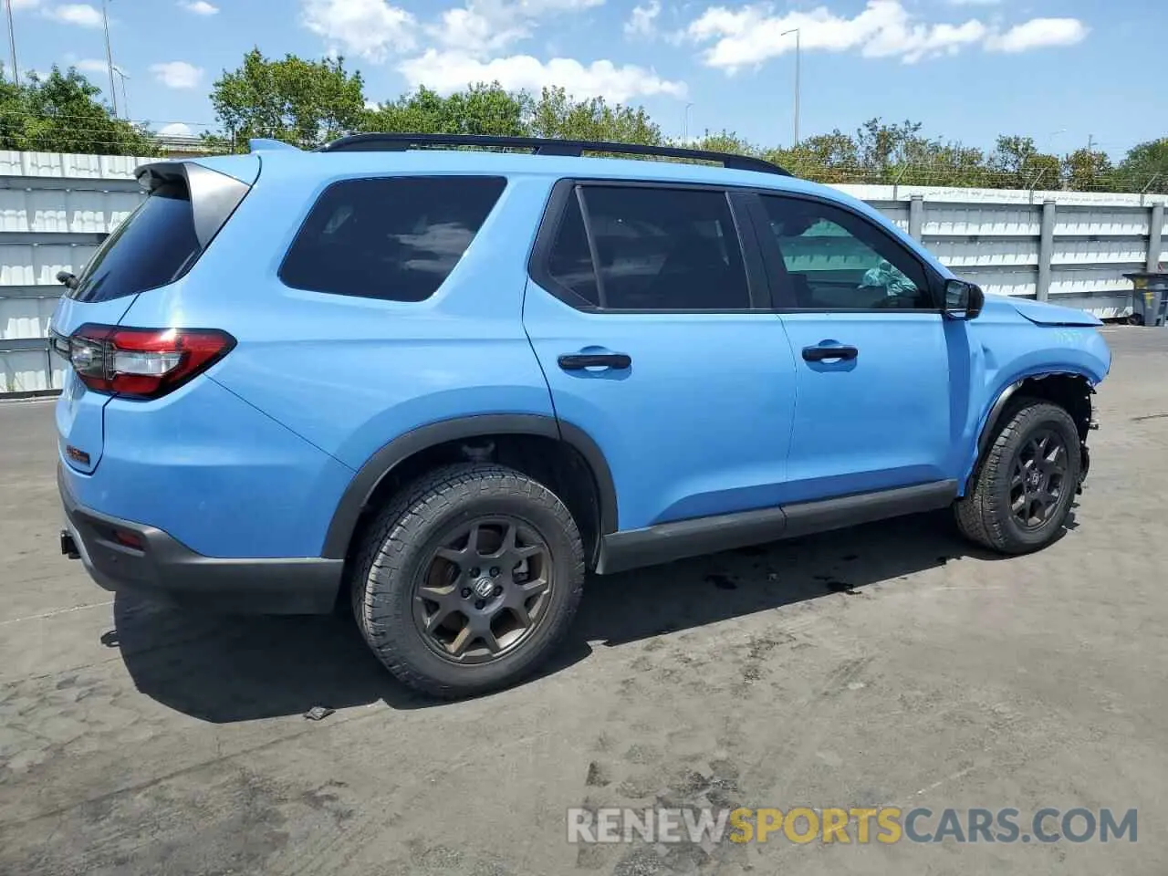 3 fotografías del automóvil dañado 5FNYG1H67SB000868 HONDA PILOT 2025
