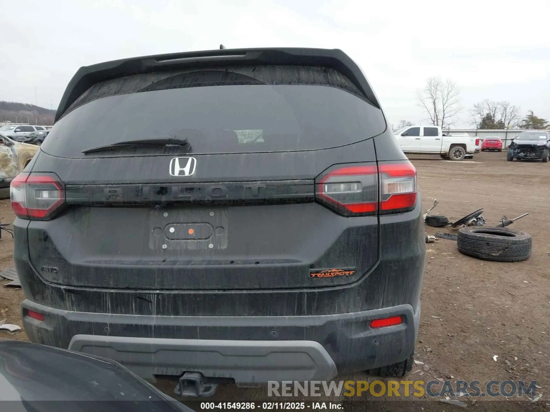 17 fotografías del automóvil dañado 5FNYG1H67SB039458 HONDA PILOT 2025