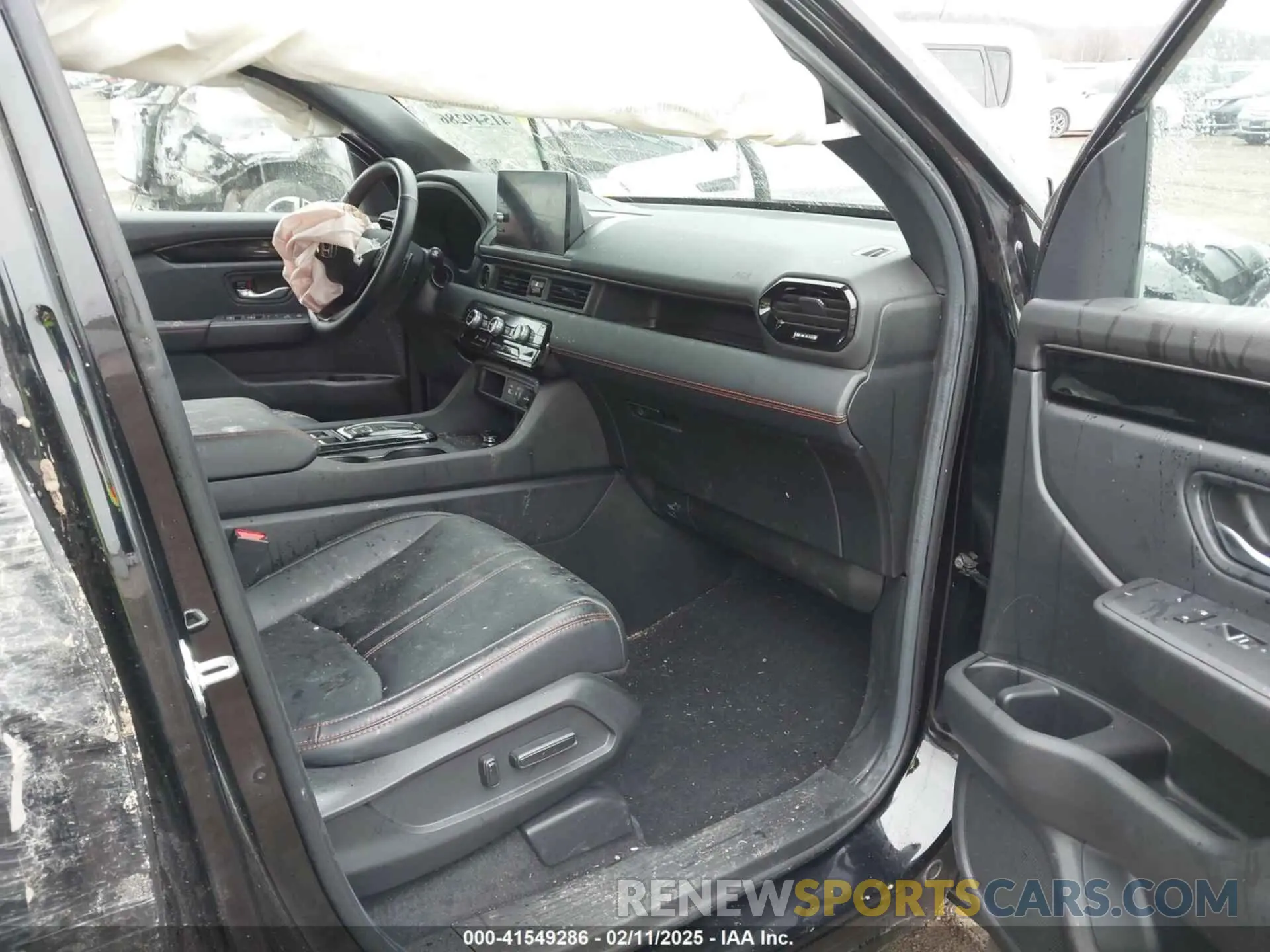5 fotografías del automóvil dañado 5FNYG1H67SB039458 HONDA PILOT 2025