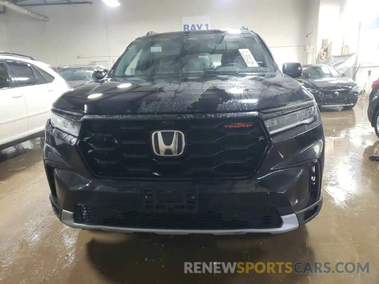5 fotografías del automóvil dañado 5FNYG1H67SB068569 HONDA PILOT 2025