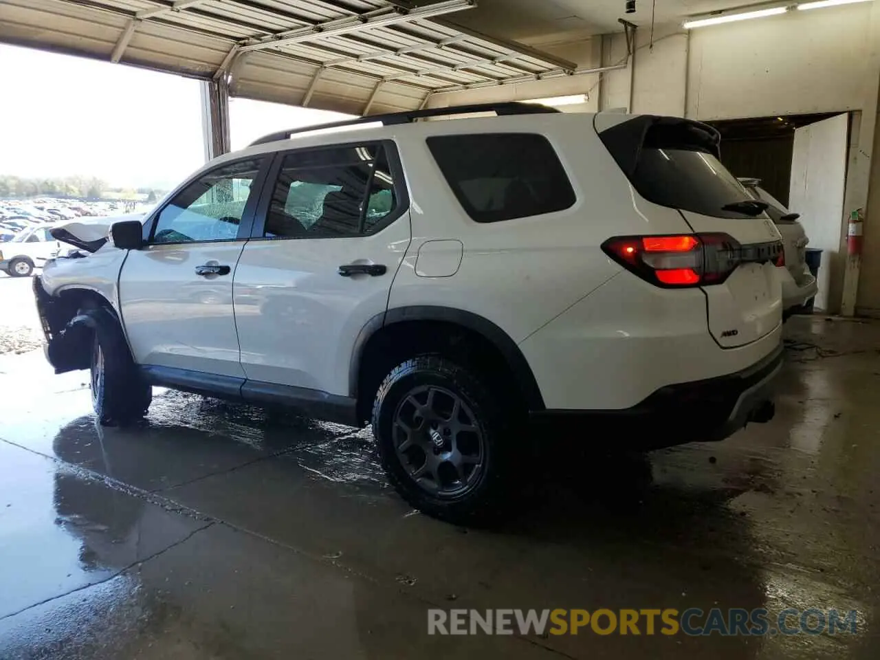 2 fotografías del automóvil dañado 5FNYG1H67SB094346 HONDA PILOT 2025