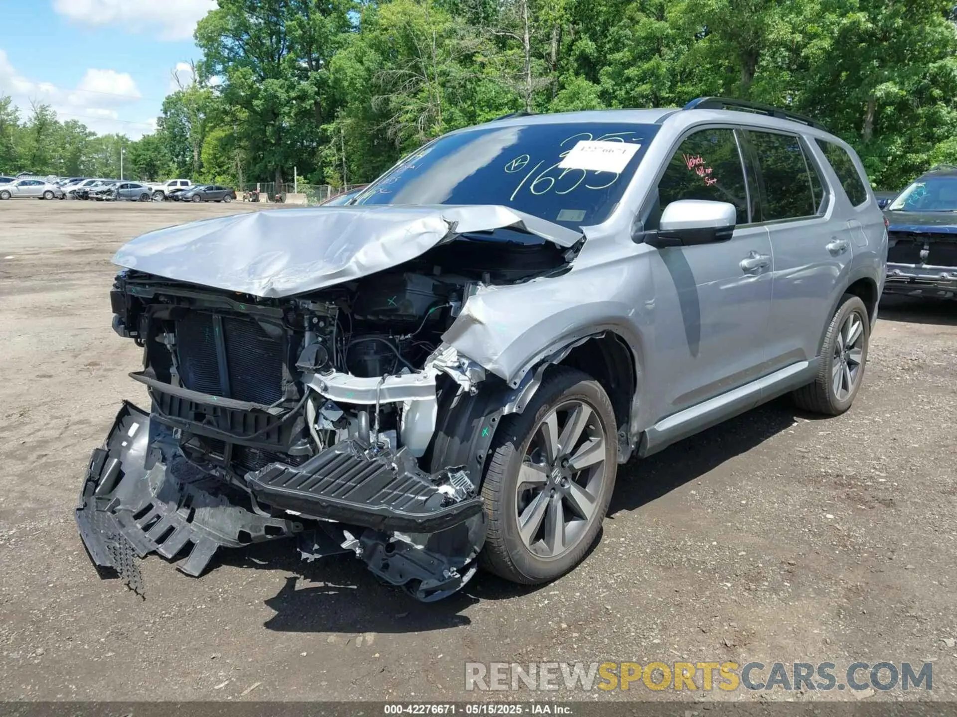 2 fotografías del automóvil dañado 5FNYG1H73SB026649 HONDA PILOT 2025